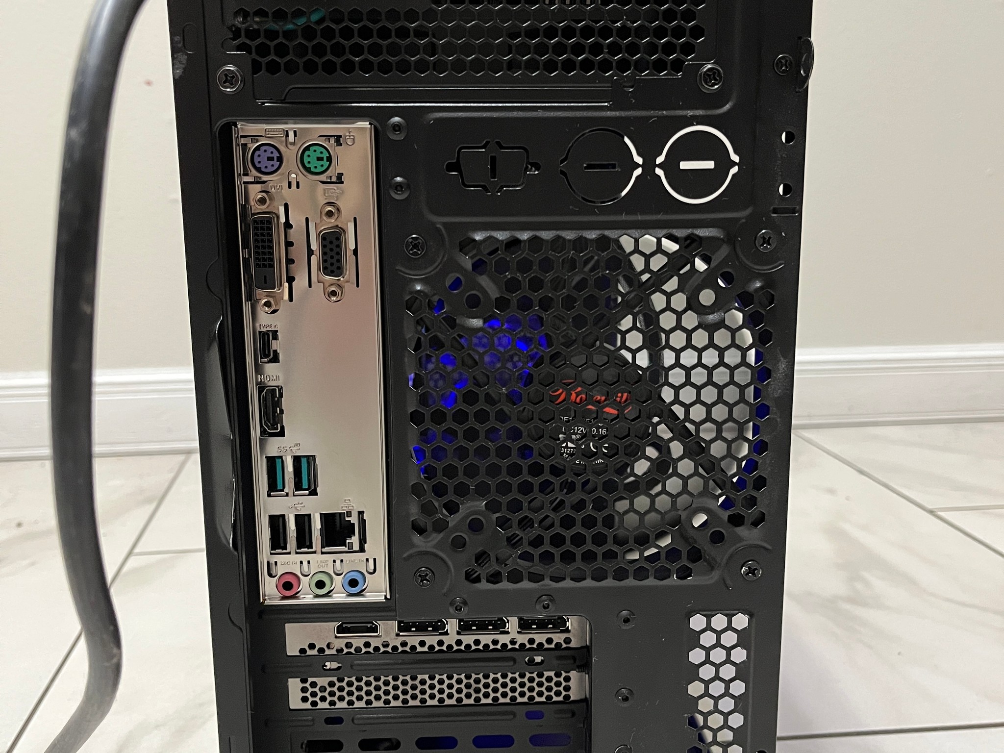 NVIDIA RTX 3060 Ti, Intel Core i5-9400f, 16GB RAM, 500GB SSD - Sleeper Gaming PC w/ Wi-Fi & BT