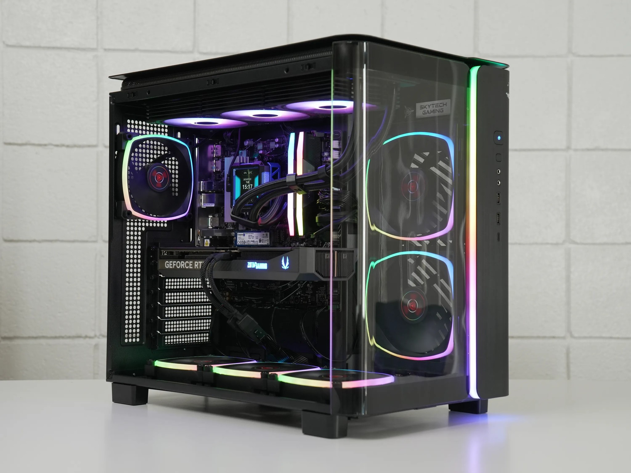 RTX 5070 Gaming PC | RYZEN 7 7700X | 32GB DDR5 | 2TB SSD | WiFi & BT |