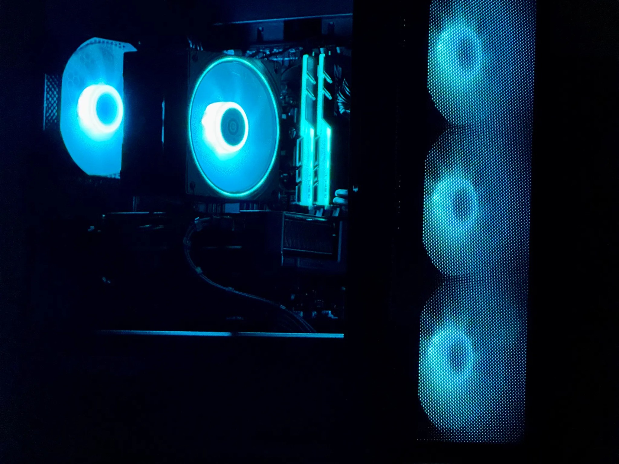 ALL NEW PARTS! RTX 4060 | i5-12600KF | 1.5TB SSD | 16GB RAM Gaming PC