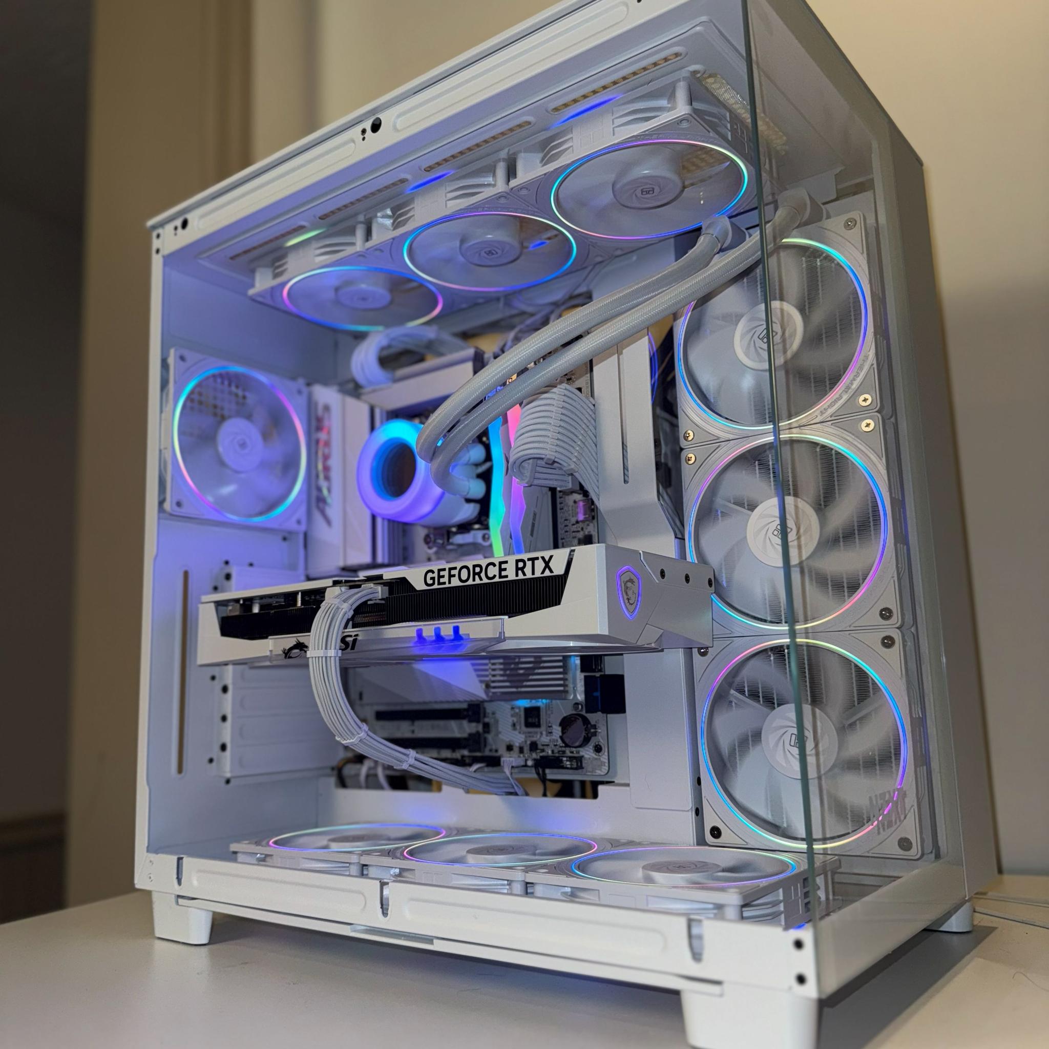 RTX 5070 Ti | Ryzen 7 7800X3D | 32gb DDR5 | 1tb NVME 🧊