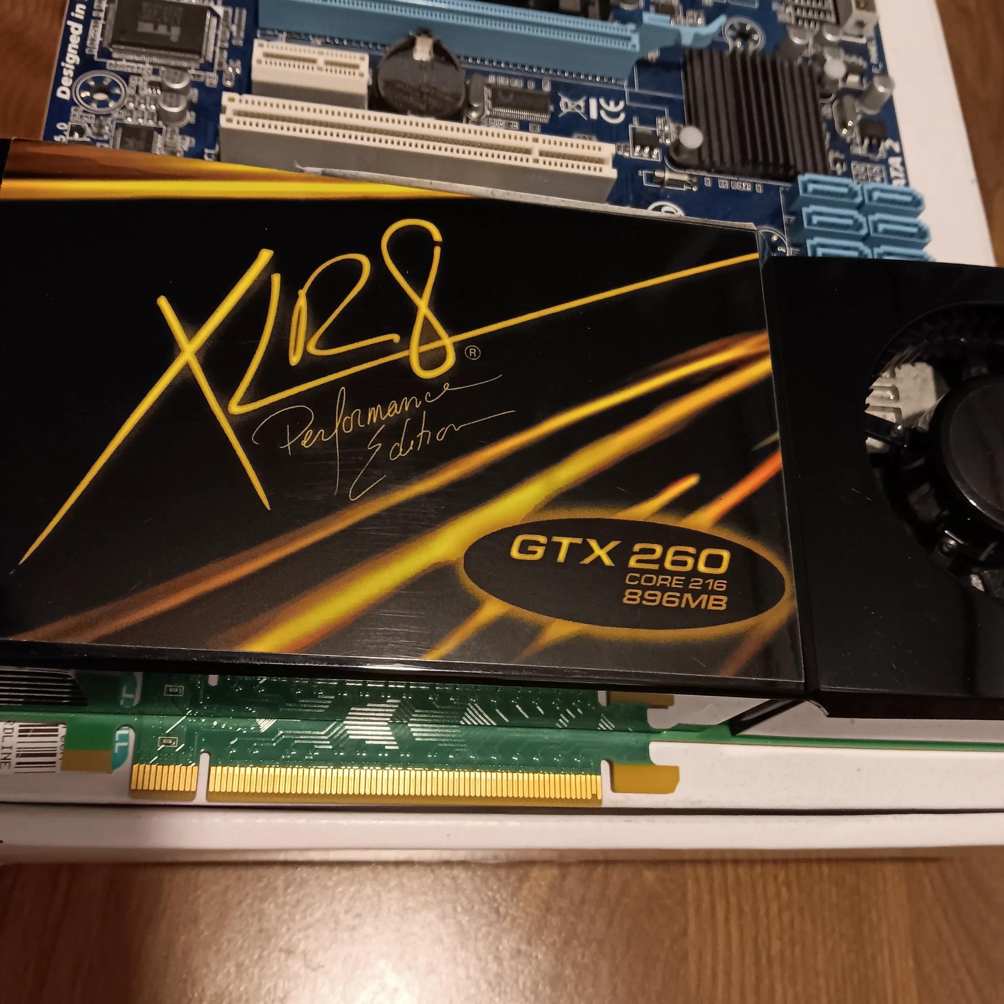 Gigabyte GA-78LMT-S2P - AMD FX 8320 - 8GB RAM - CPU Cooler - GTX-260 GPU