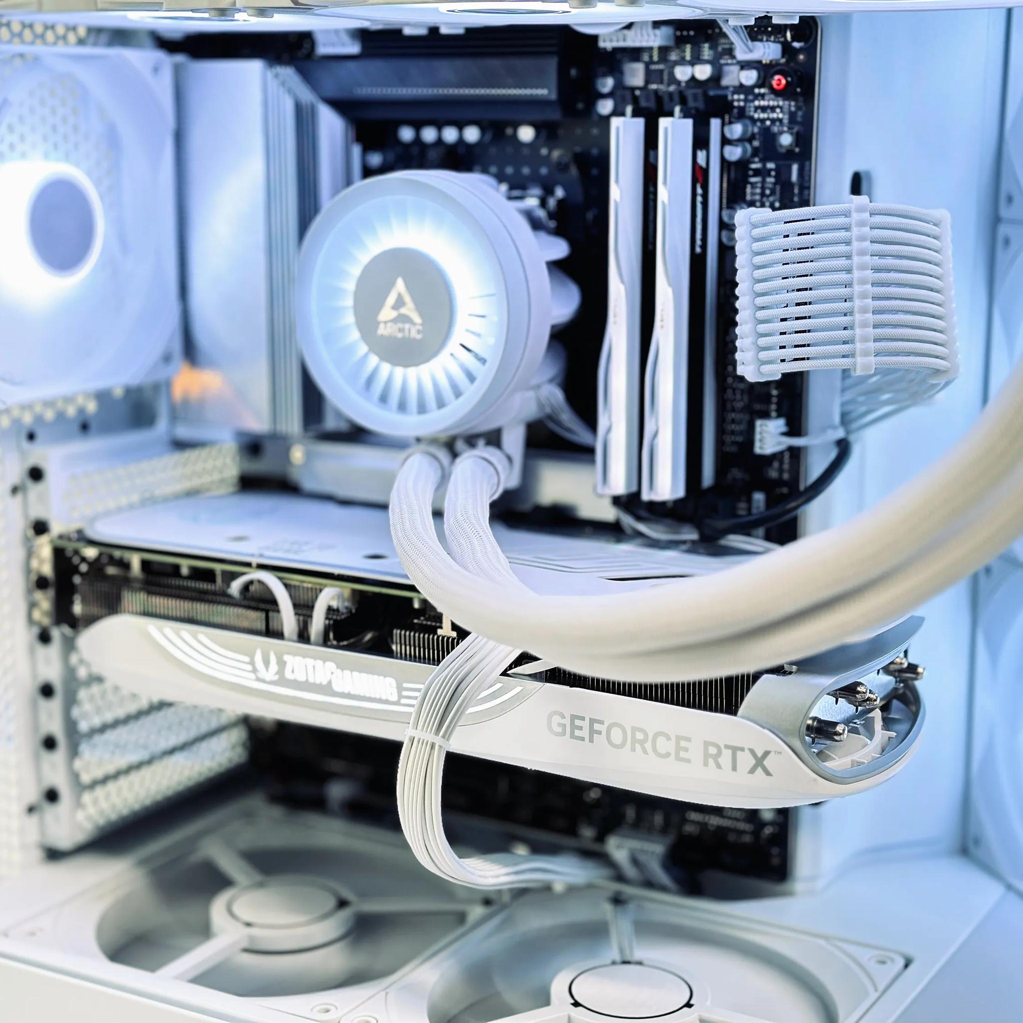 ❄️🤍🐻‍❄️Artic⚪Nvidia RTX 4070 Ti Super 16GB⚪Intel i9 12900KF 16 core⚪32GB DDR5⚪1TB NVME