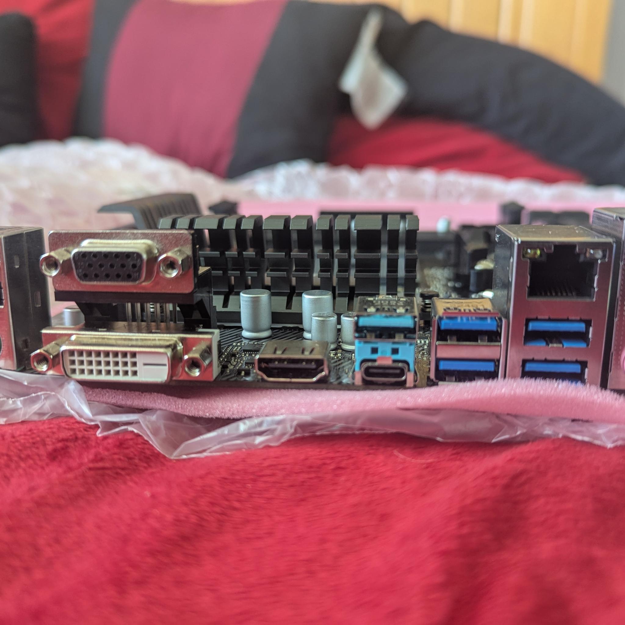 Used ASROCK B450M PRO4 R2.0 | DDR4 | USB3.2 + M.2 | Micro ATX  (Socket AM4)