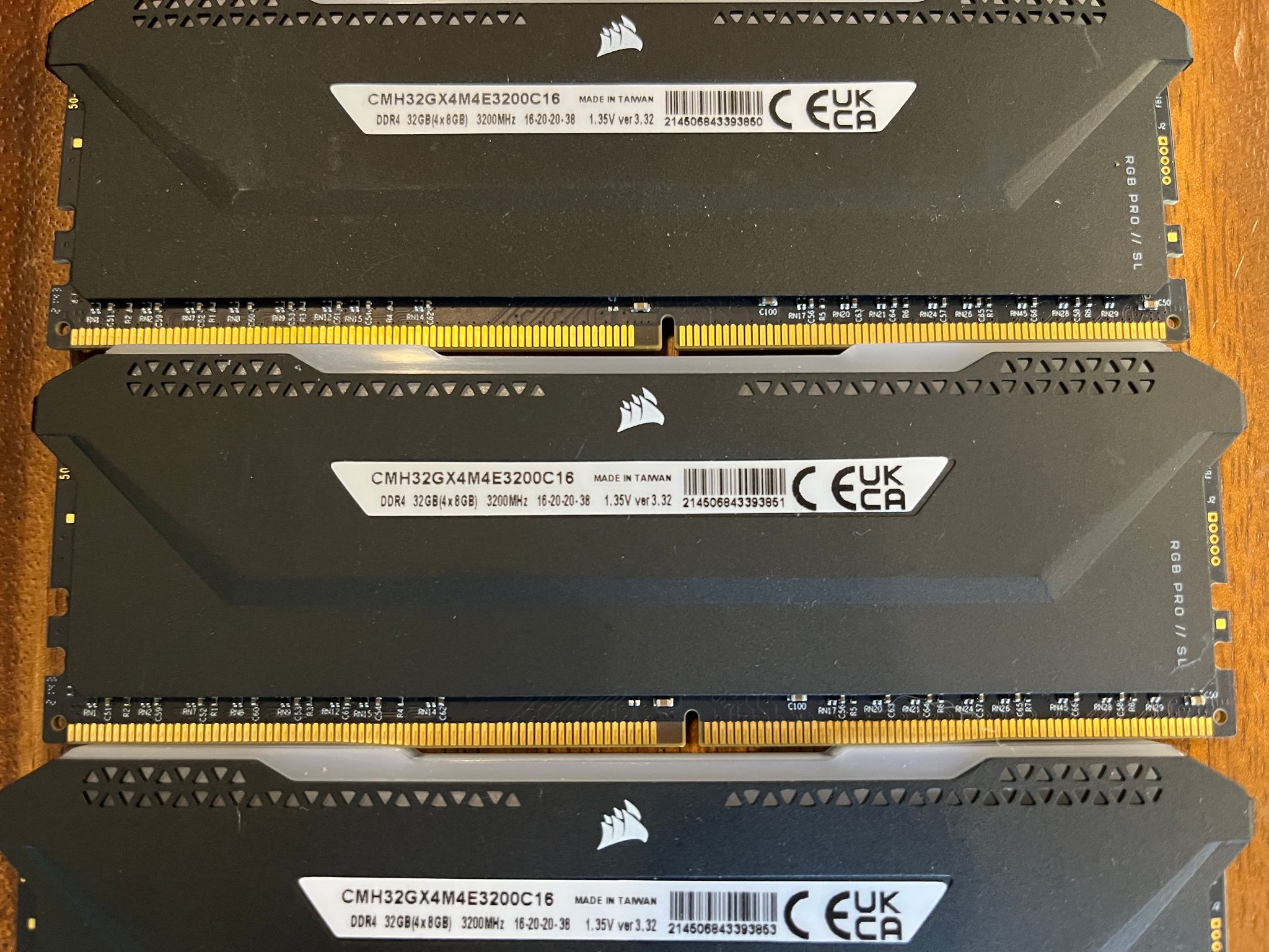 Corsair Vengeance RGB Pro SL 32GB (4 x 8GB) PC4-25600 (DDR4-3200) Memory