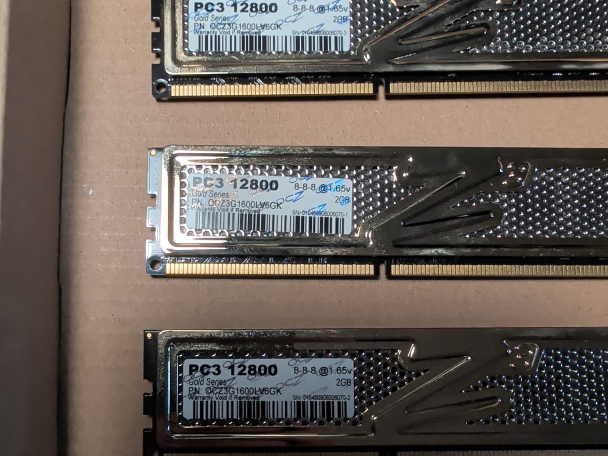 OCZ Gold 6GB (3 x 2GB) DDR3 DIMM 1600 MHz CL8 RAM Memory