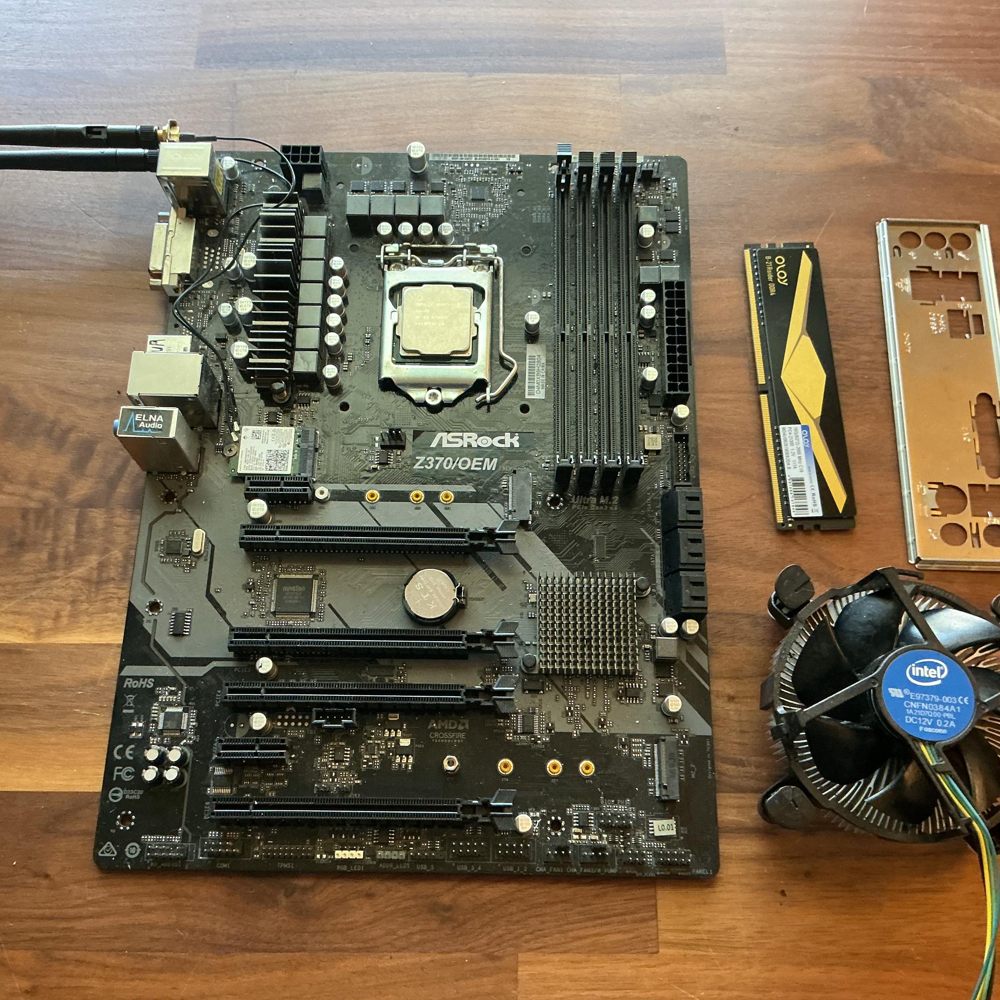 Asrock z370 Motherboard/Pentium Gold 5400/8gb RAM/cooler/Bluetooth & WiFi