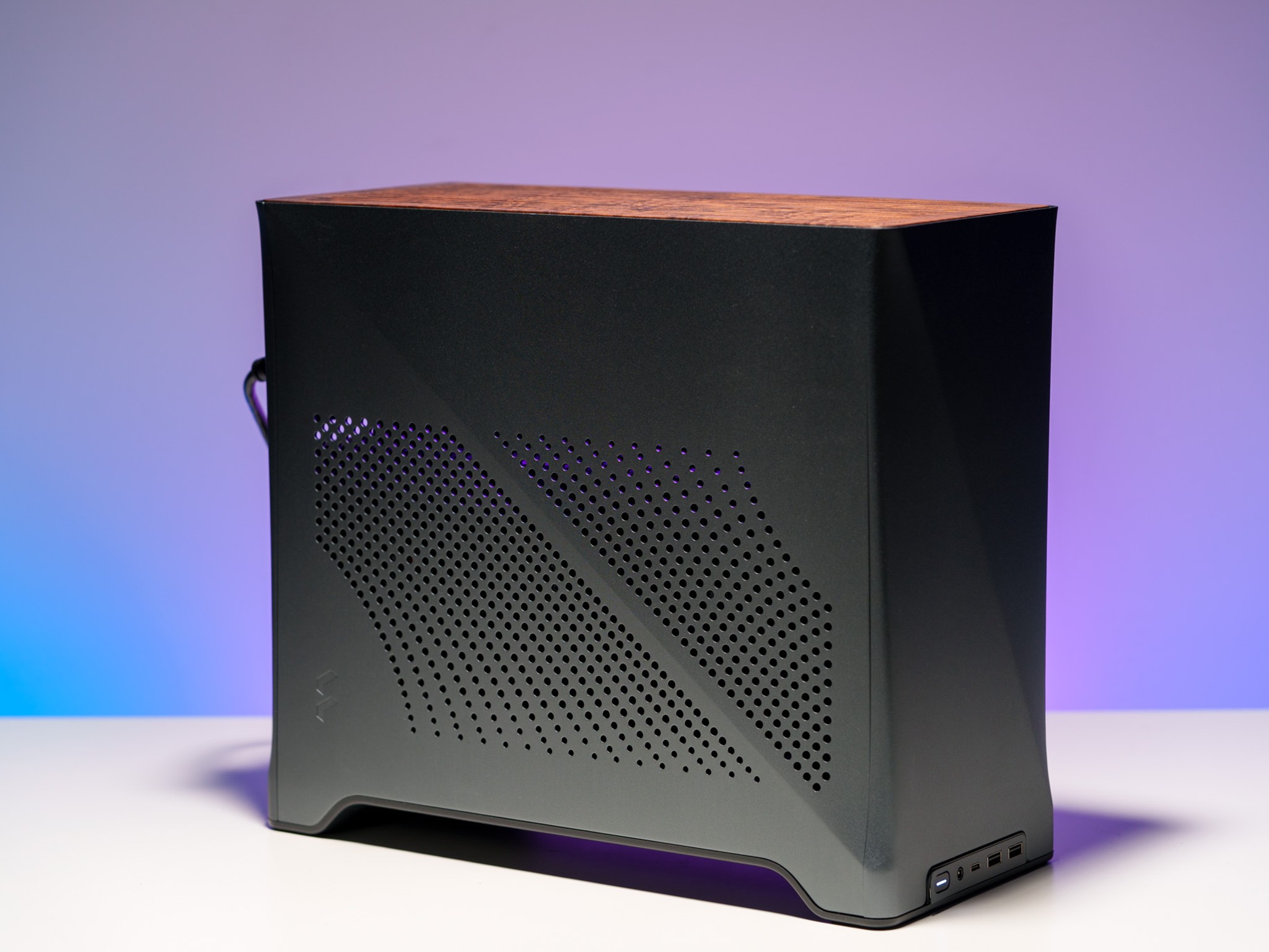 RTX 5070 | 9600x SFF Gaming PC | Ryzen 5 | 32GB DDR5 | 1TB Gen5 m.2 | Fractal Designs Era 2