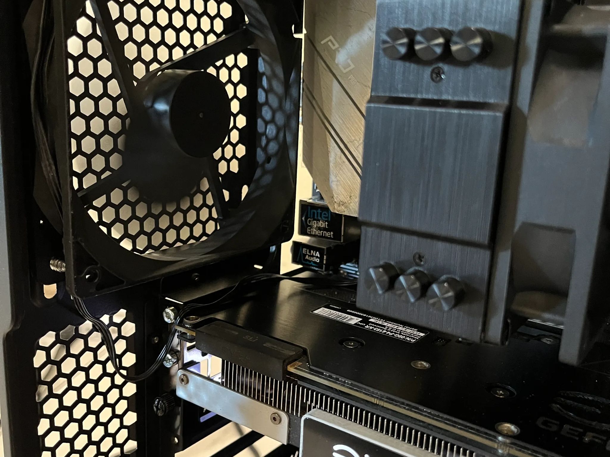 🟠🔥NVIDIA GTX 1080, Intel i5-8500, 16GB RAM, 1 TB Storage, High Performance Gaming PC