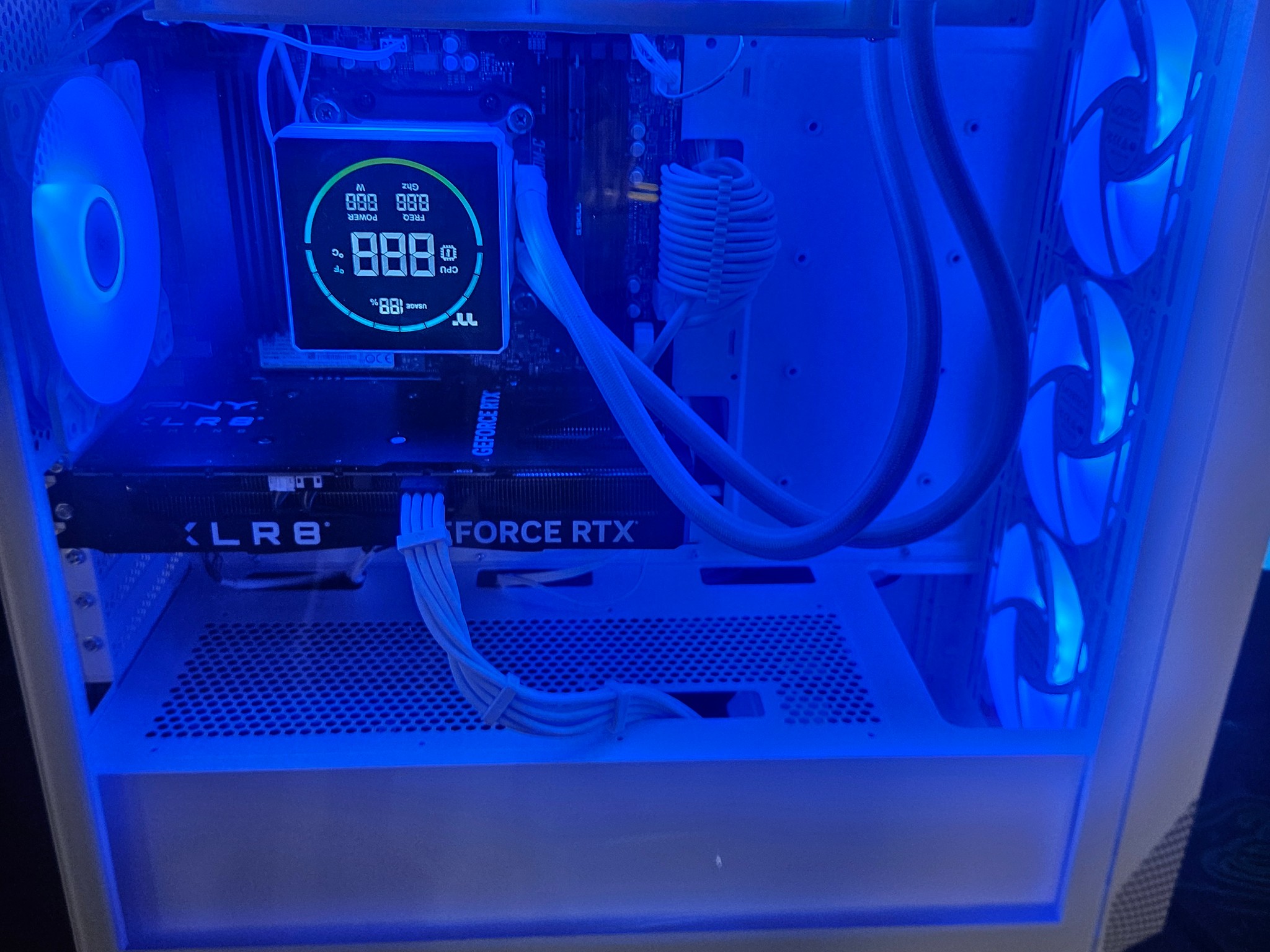 White Panda Gaming PC RTX 4060 Ti OC Ryzen 5 7500X3D 1TB NVMe DDR5 RGB