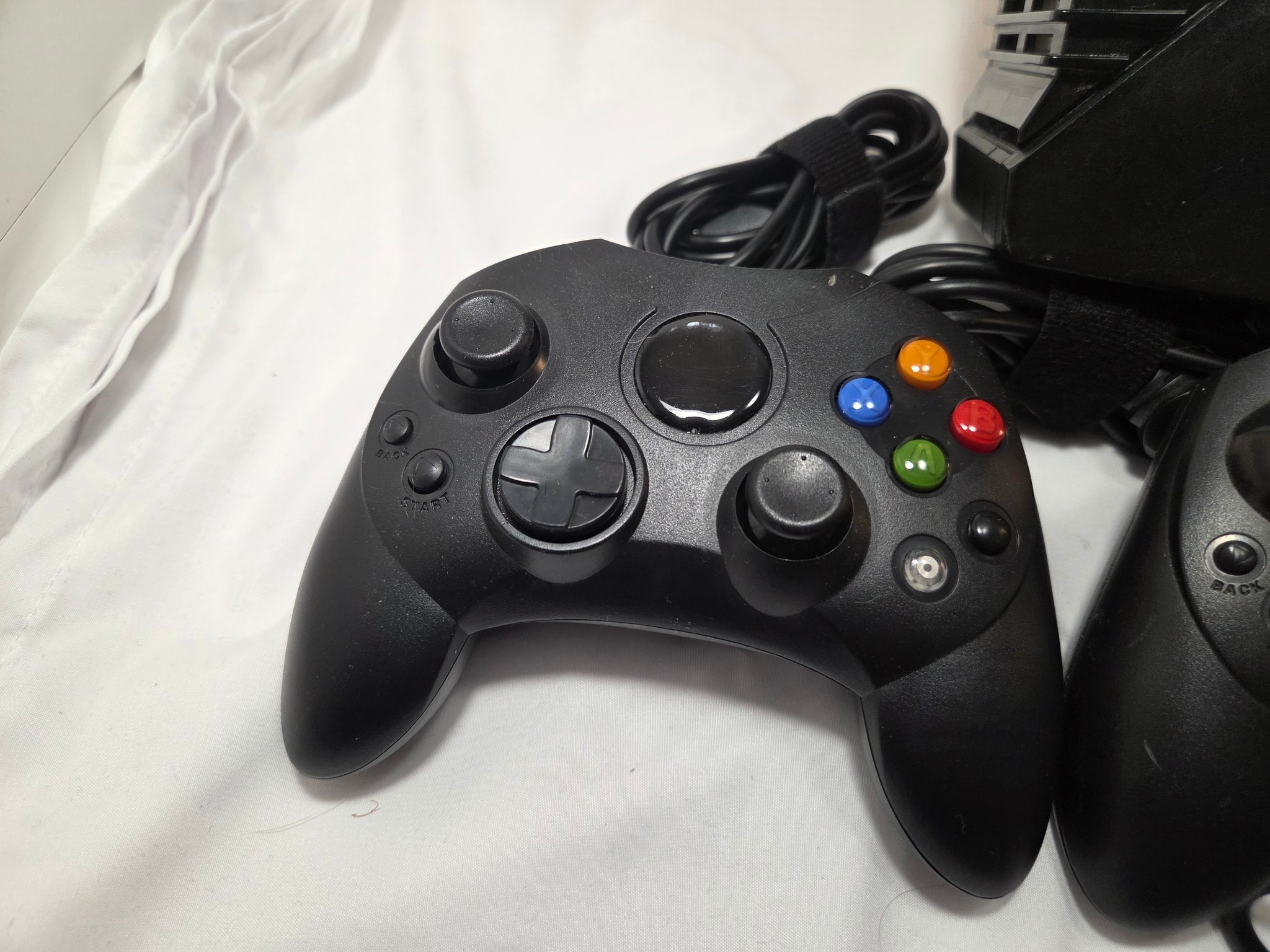 Modded Original XBOX w/ 4 Controllers and HDMI Adapter
