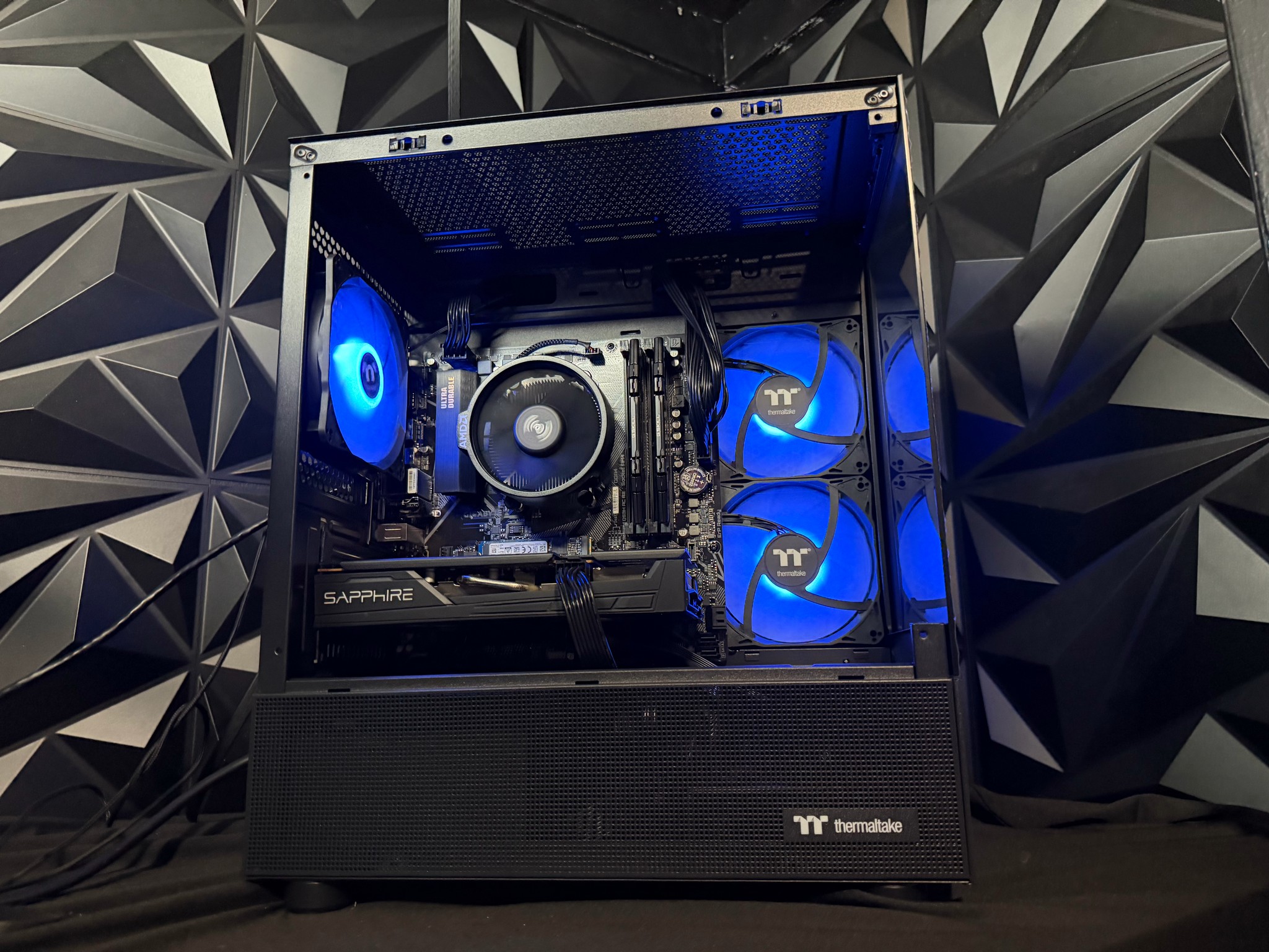 💸🎮 THE BUDGET BOOMER 🎮💸Ryzen 5 5500| RX 5600XT| 16 GB DDR5| 500GB NVMe| 650W PSU