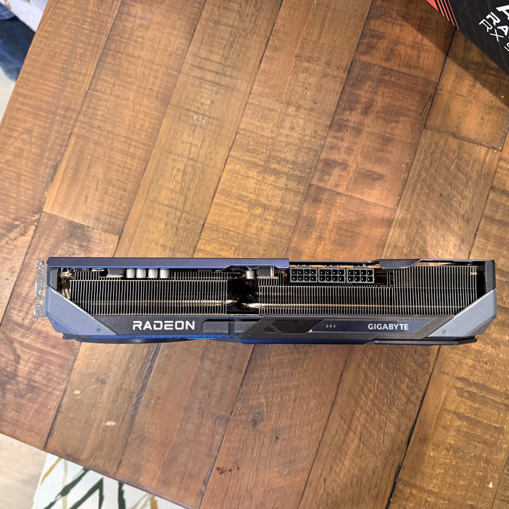 GIGABYTE RX 9070 XT GAMING OC 16G
