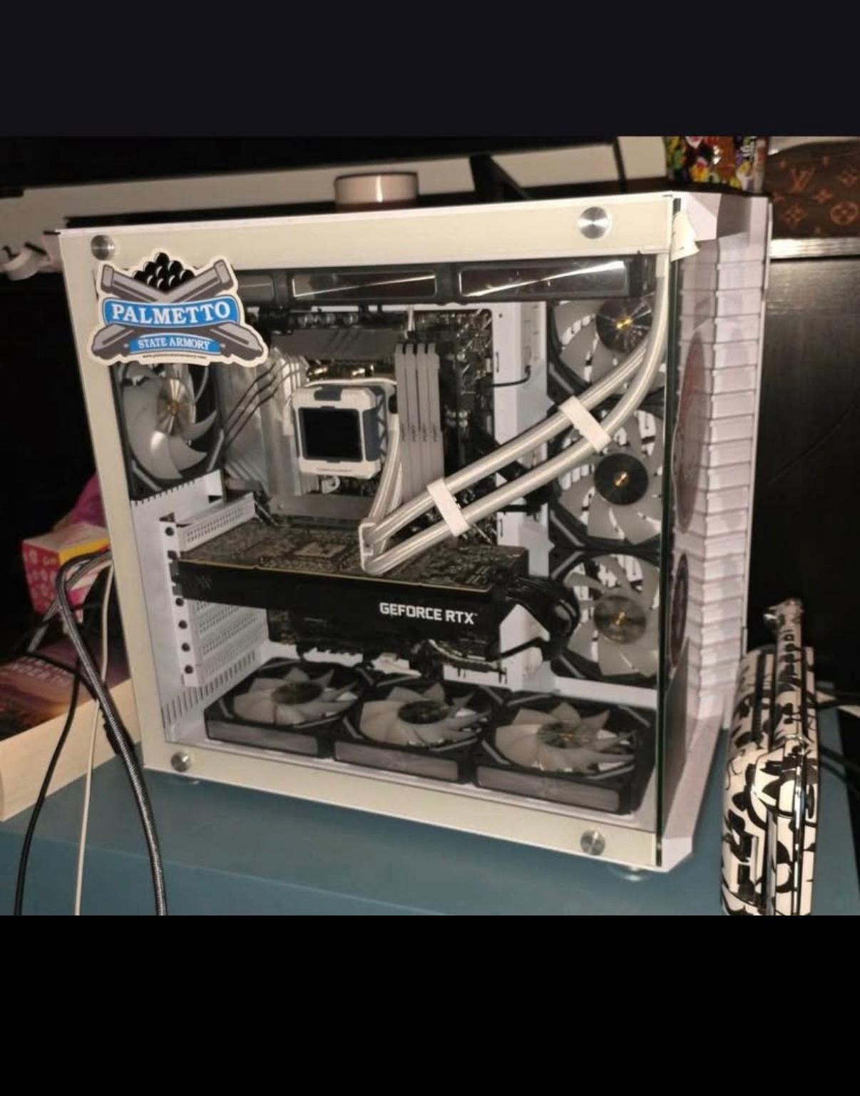 GeForce RTX 2080 Custom Gaming PC - Core i7-12700, 32GB RAM, 1TB NVMe SSD