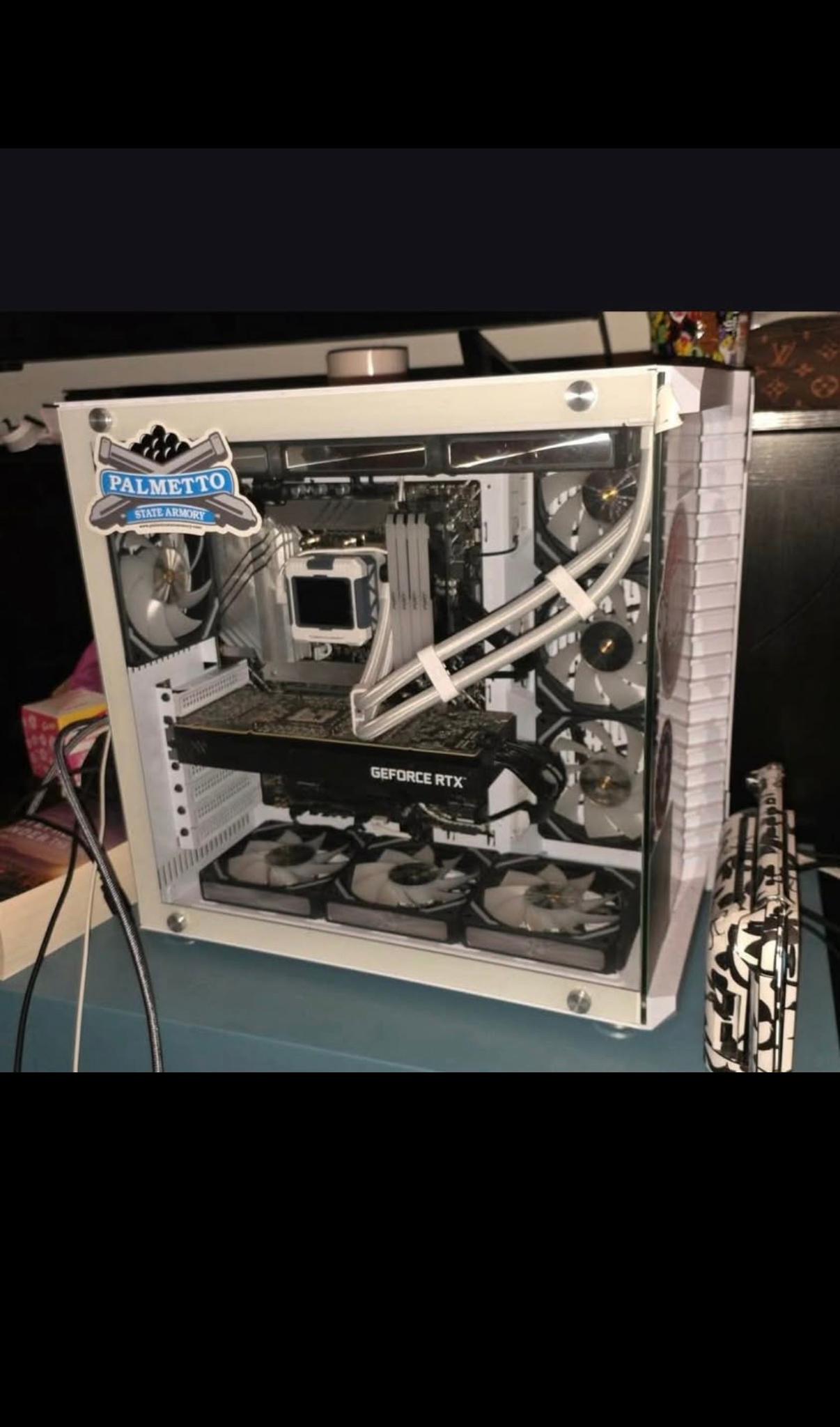 GeForce RTX 2080 Custom Gaming PC - Core i7-12700, 32GB RAM, 1TB NVMe SSD