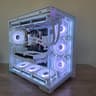 🪞❄️ Mirror Frost | RX 9060 XT White Edition | Ryzen 5 7600 | 360mm AIO | DDR5 Gaming PC ❄️🪞/F/