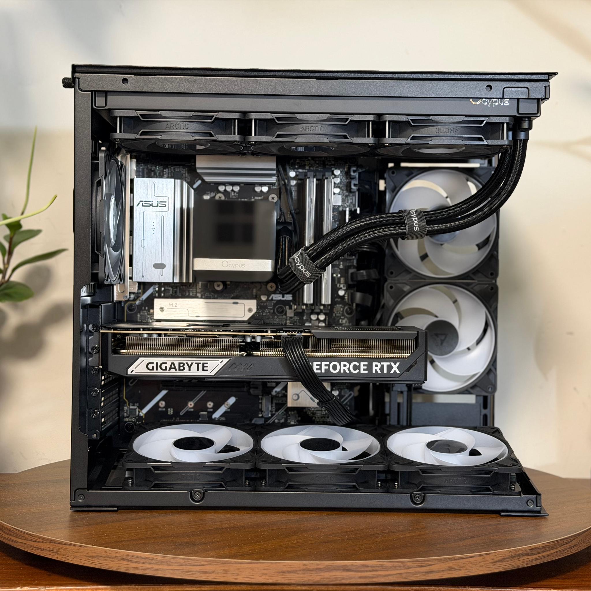 RTX 5080 Windforce OC SFF | Ryzen 7 9800X3D | 32GB DDR5 | B850 | 4TB SSD | 1000W Custom Gaming PC