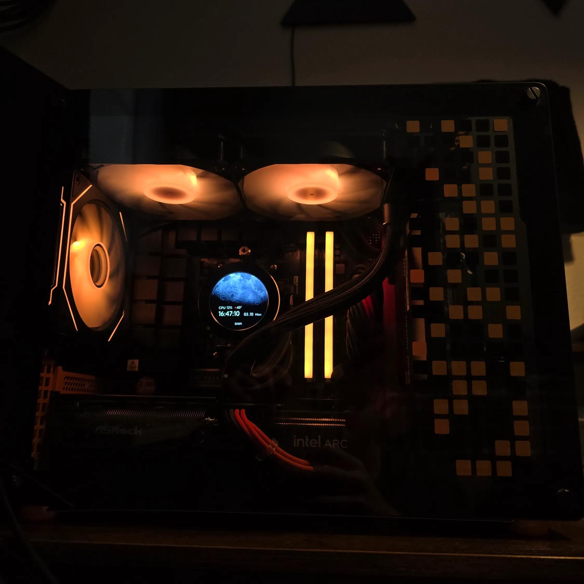 "Orange Ghost" (Clyde), Ryzen 9600x, Intel Arc B580, 32GB DDR5