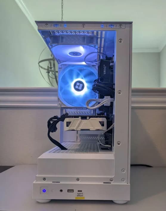 Whiteout Gaming PC ~ GTX 1080 Ti 11GB