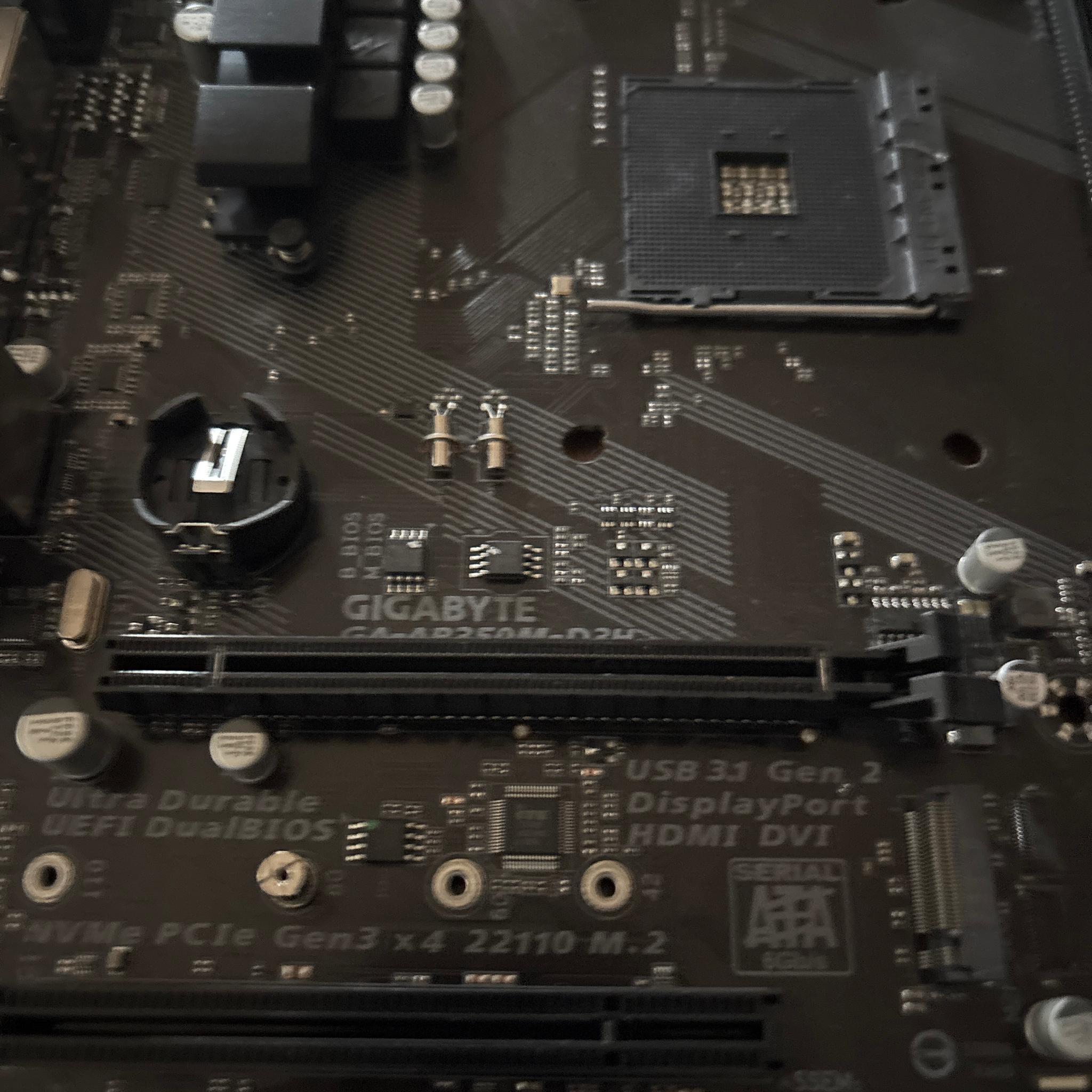 GIGABYTE  GA-AB350M-D3H AM4 MOTHERBOARD