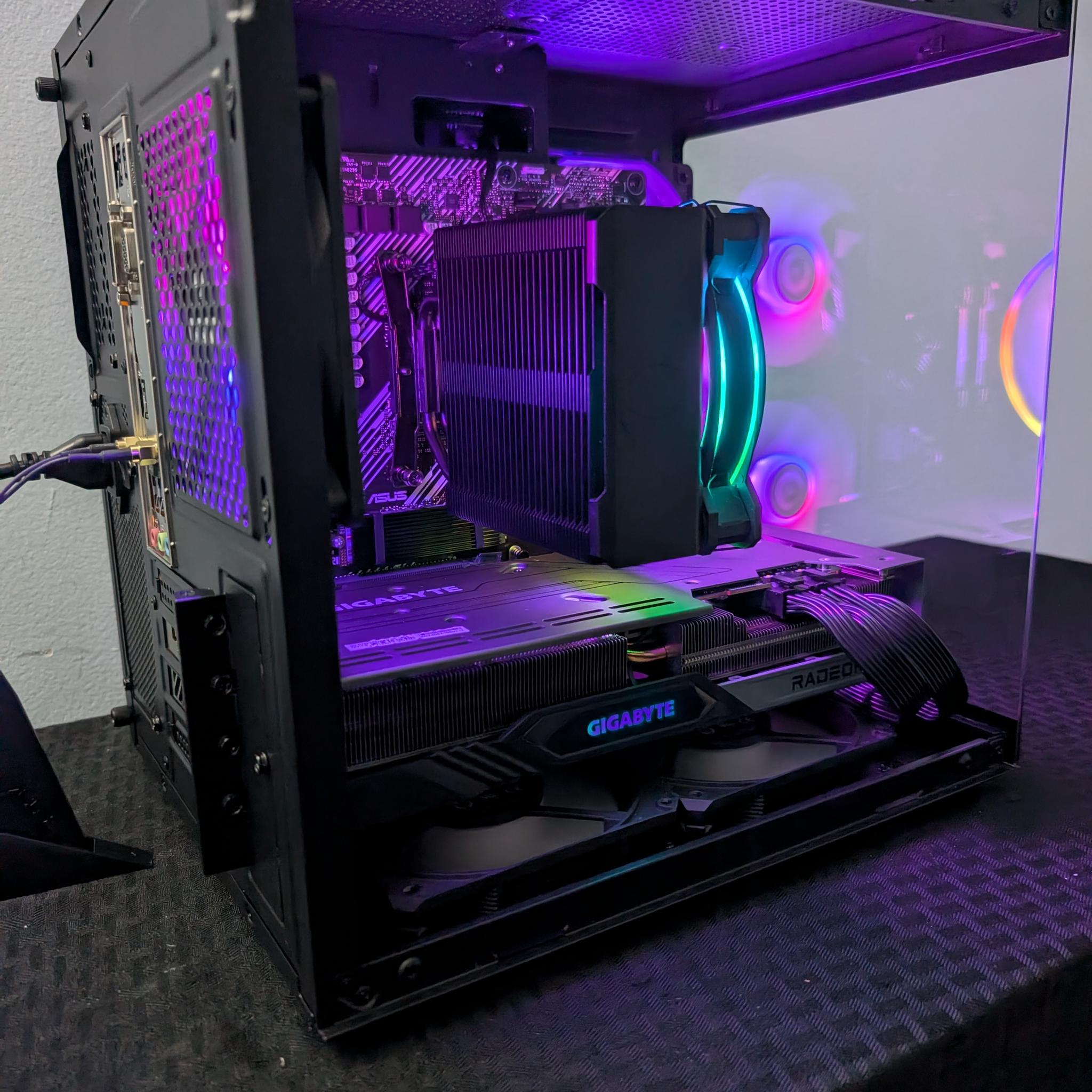 Cube Compact Gaming PC RX 7800XT 16GBvram- Ryzen 7 3700x-16GB DDR4 3200-1 TB NVME Gen 4