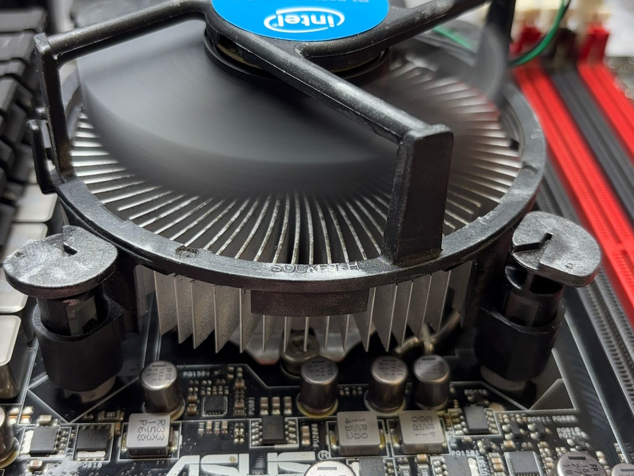 Motherboard and cpu combo it comes with an IO shield and cpu cooler (Fully tested)