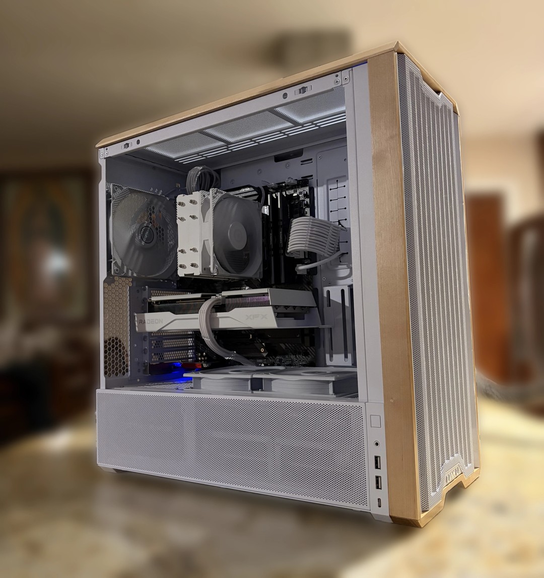 White Gaming PC | RX 9060XT 8GB | RYZEN 5 5600G | 2TB NVME SSD
