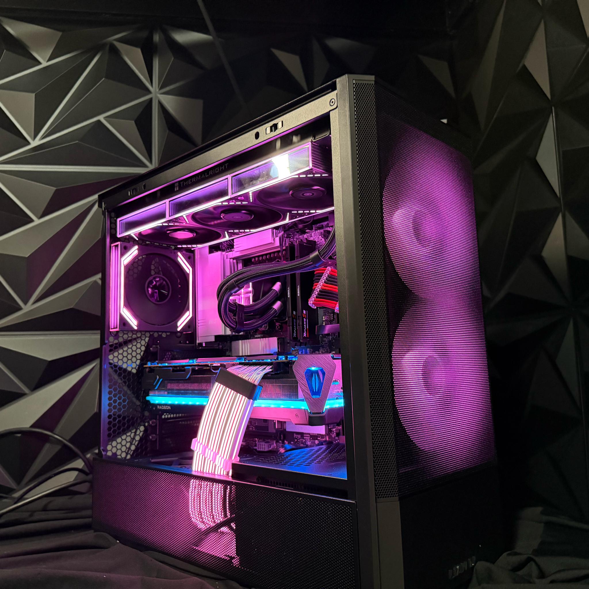 🩸🔥 BLOOD PRISM 79 🔥🩸Ryzen 9 7900X| 7900XTX 24 GB| 64 GB DDR5| 4 TB NVMe| 850W PSU