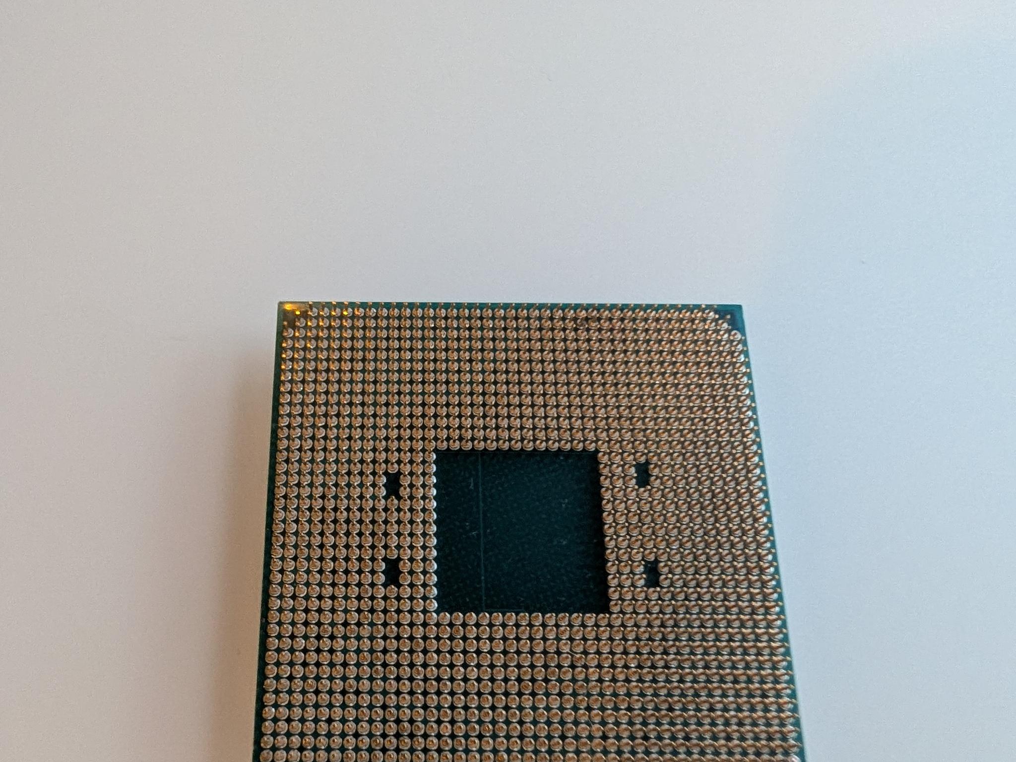 AMD Ryzen 7 3700X
