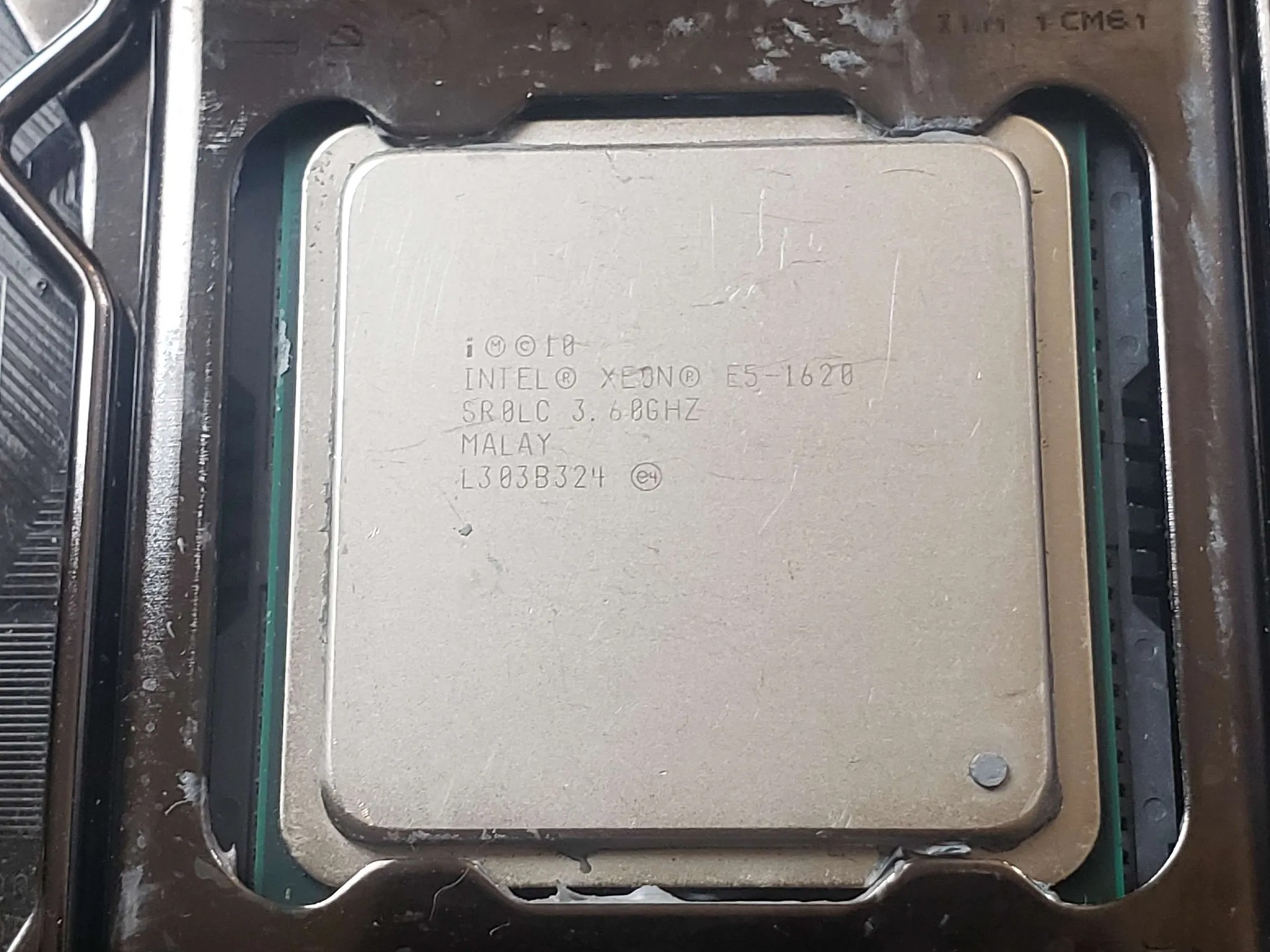 Asrock X79 Extreme9 Motherboard with E5-1620 CPU LGA2011 Socket with Original Box/Accessories