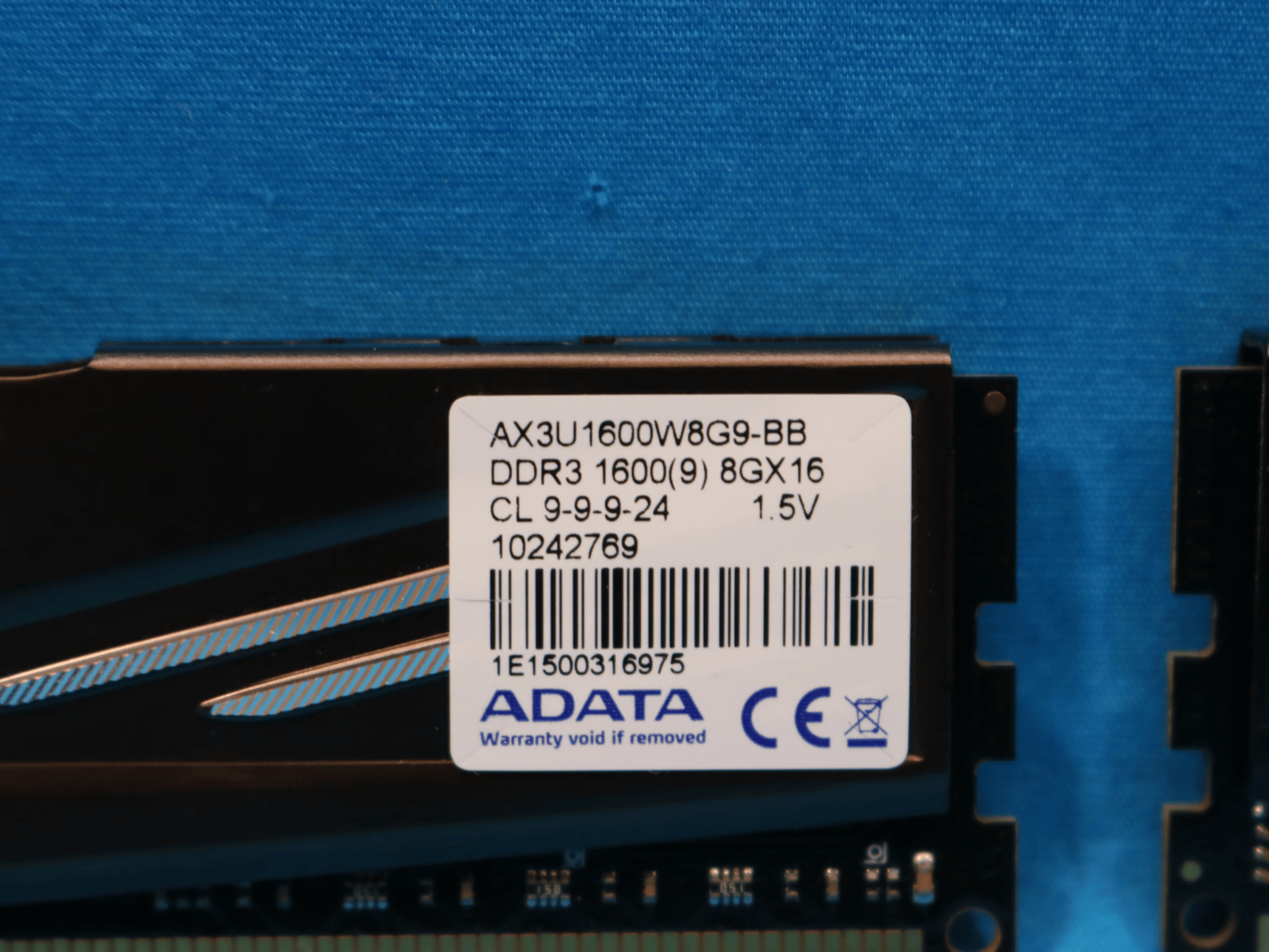 16 GB (2x8 GB) ADATA XPG DDR3 1600MHz PC3-12800 CL11 240-Pin 2Rx8 Desktop Memory AX3U1600W8G9-BB