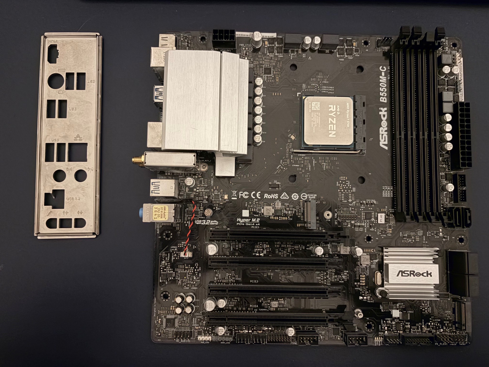 AMD Ryzen 7 5700 & BROKEN ASRock B550M-C