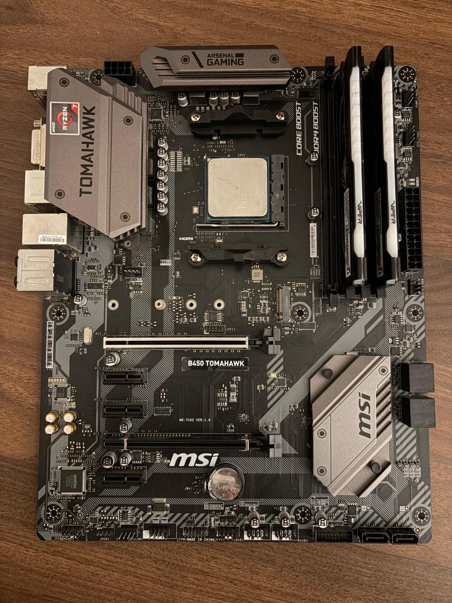 MSI B450 Tomahawk + Ryzen 7 2700x + 16GB RAM
