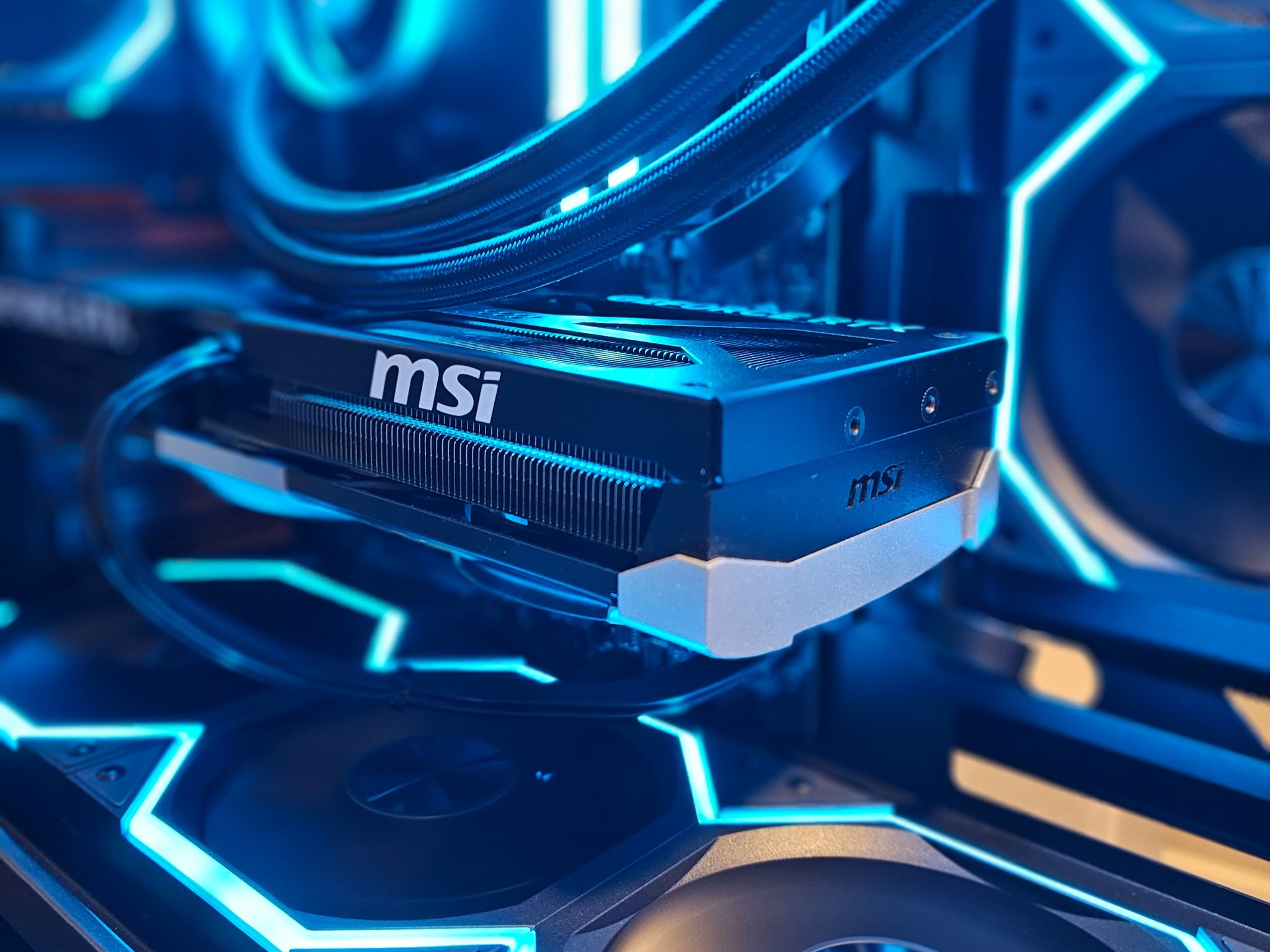 RTX 5080 | Ryzen 7 9700x | 4K Black Wukong