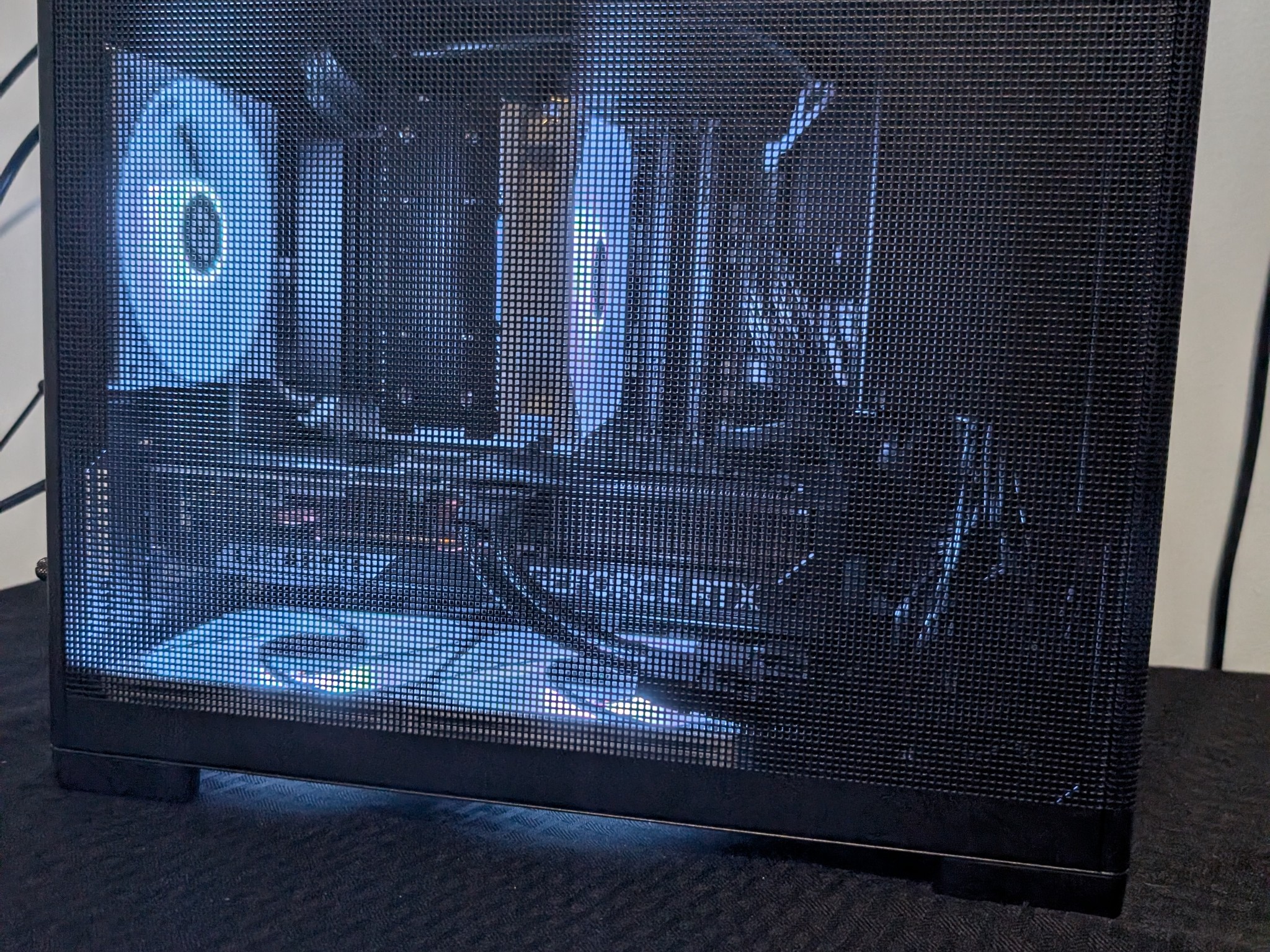 SFF Nvidia Gaming PC RTX 5070-Ryzen 5 7500x3d-32GB DDR5 6000-1 TB NVME mostly new