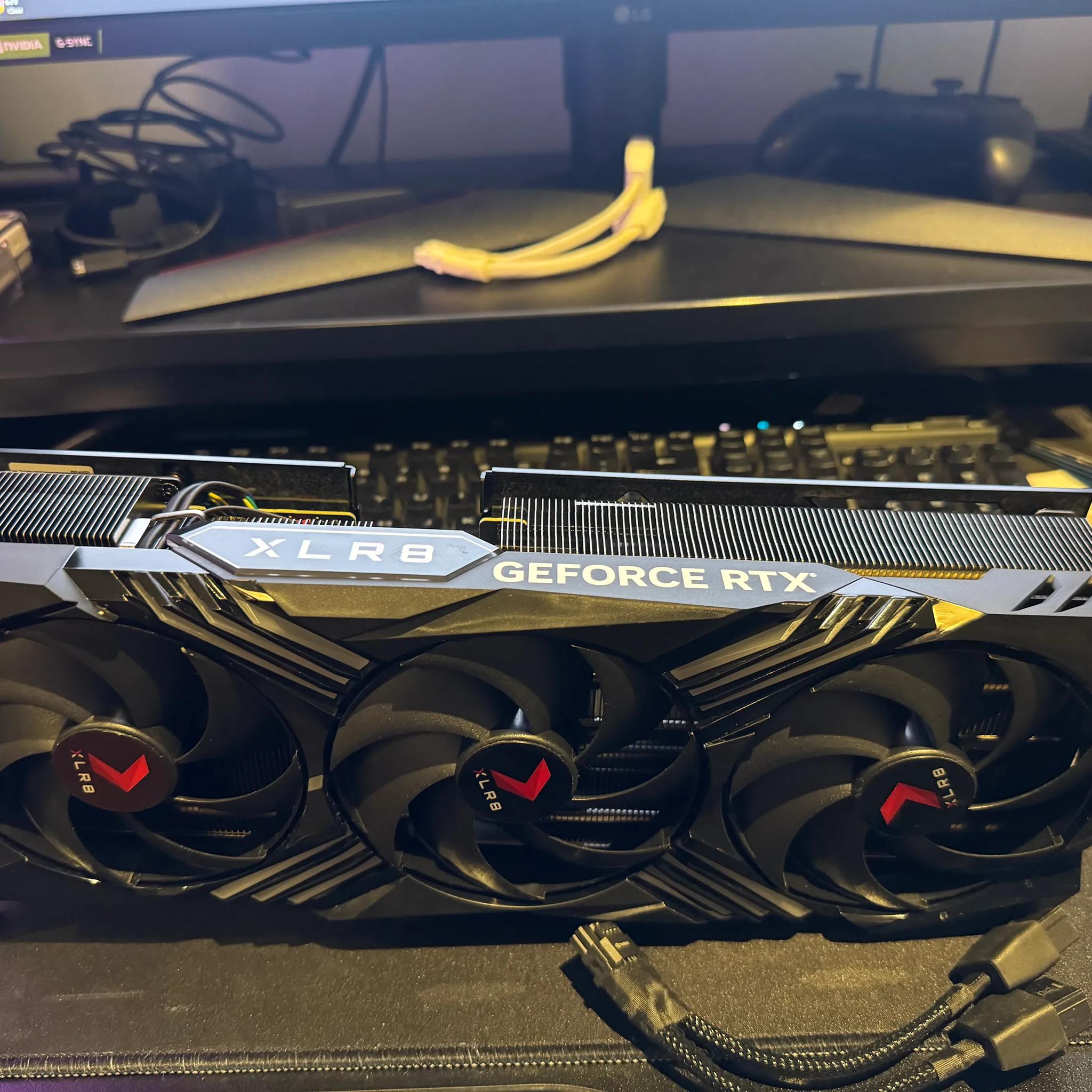 PNY GeForce RTX™ 4070 Ti Super 16GB XLR8 Gaming VERTO™ Epic-X RGB™ OC Triple Fan RGB