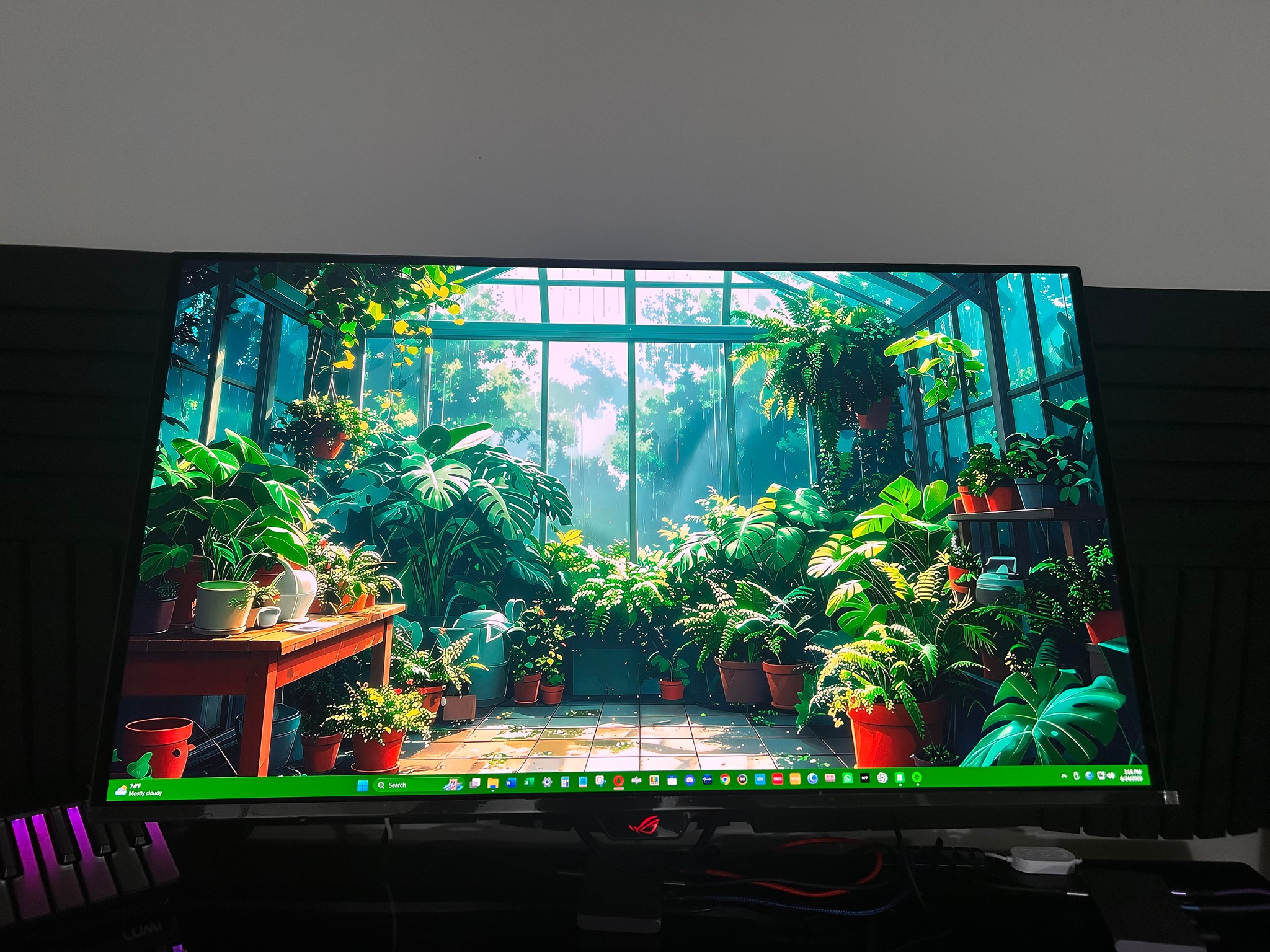 ASUS ROG QD-OLED 32" 4K (3840 x 2160) 165Hz Gaming Monitor (XG32UCDS) (Less than three days used!)