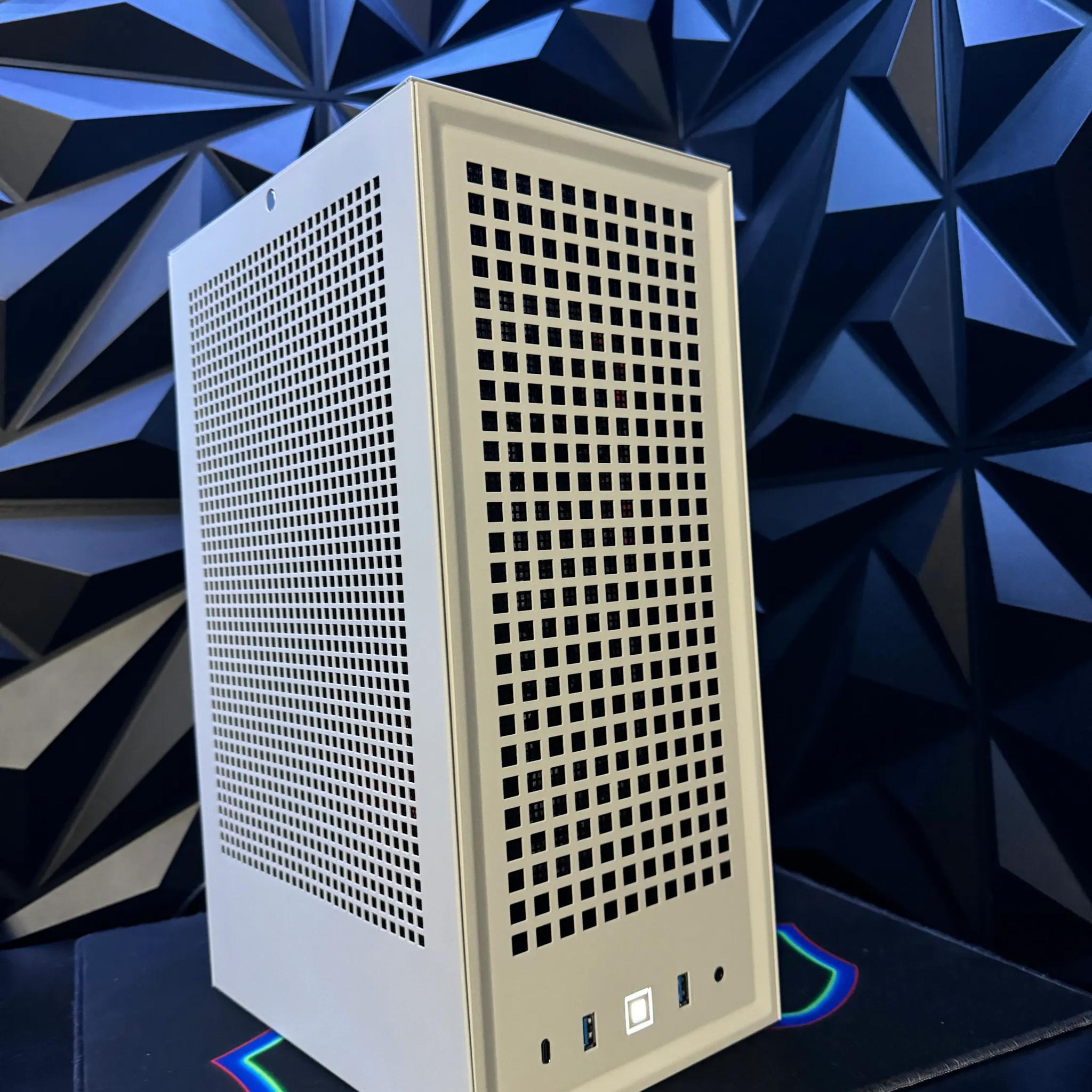 ⚡🏢🏃Power Tower GO⚡🏢🏃 Intel i9| GTX 1080Ti | 32 GB DDR4| 1 TB NVME| 4 TB HDD|