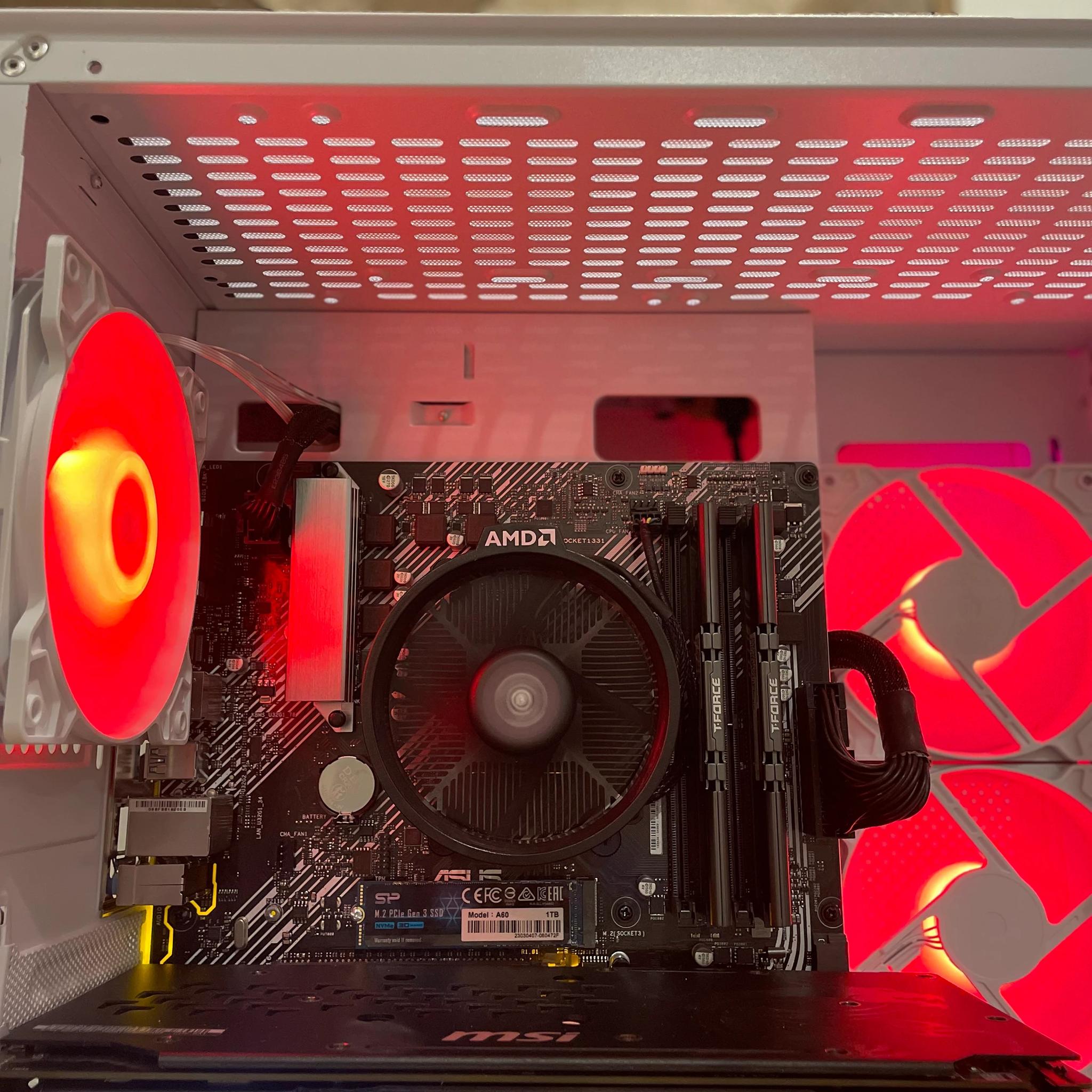 Custom Budget Gaming PC / RX 580 / Ryzen 3 1200 / 16 GB RAM / 1TB NVMe