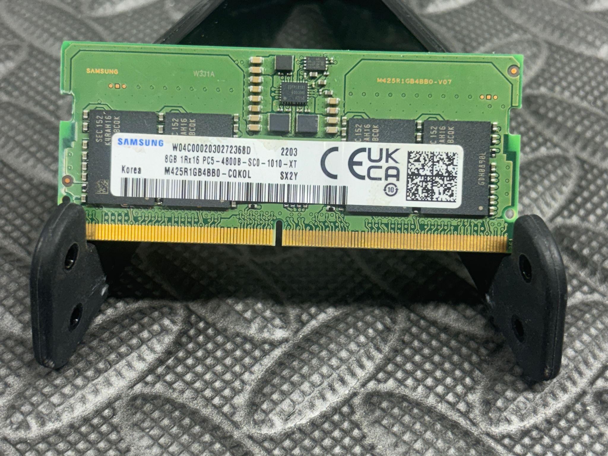 Samsung 16GB (2×8GB) DDR5-4800 PC5-4800B SODIMM Laptop RAM Kit | M425R1GB4BB0-CQK0L