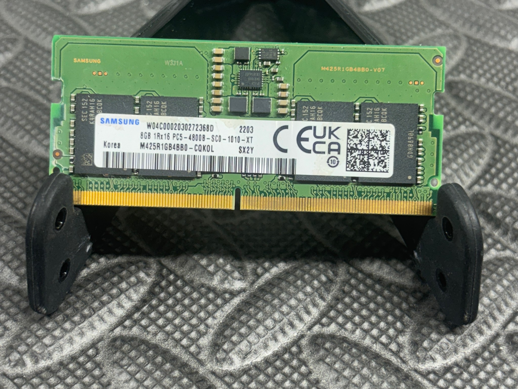 Samsung 16GB (2×8GB) DDR5-4800 PC5-4800B SODIMM Laptop RAM Kit | M425R1GB4BB0-CQK0L