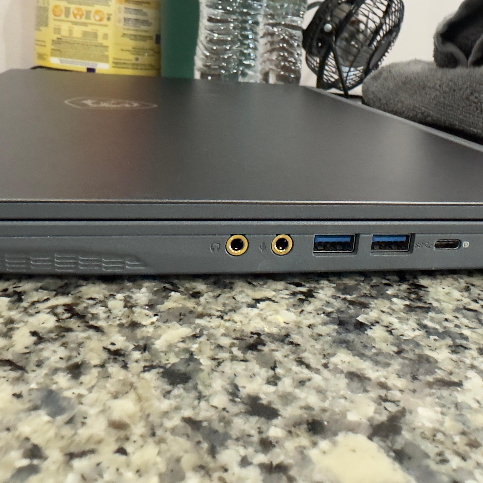 THIN 15 B13VE RTX 4050