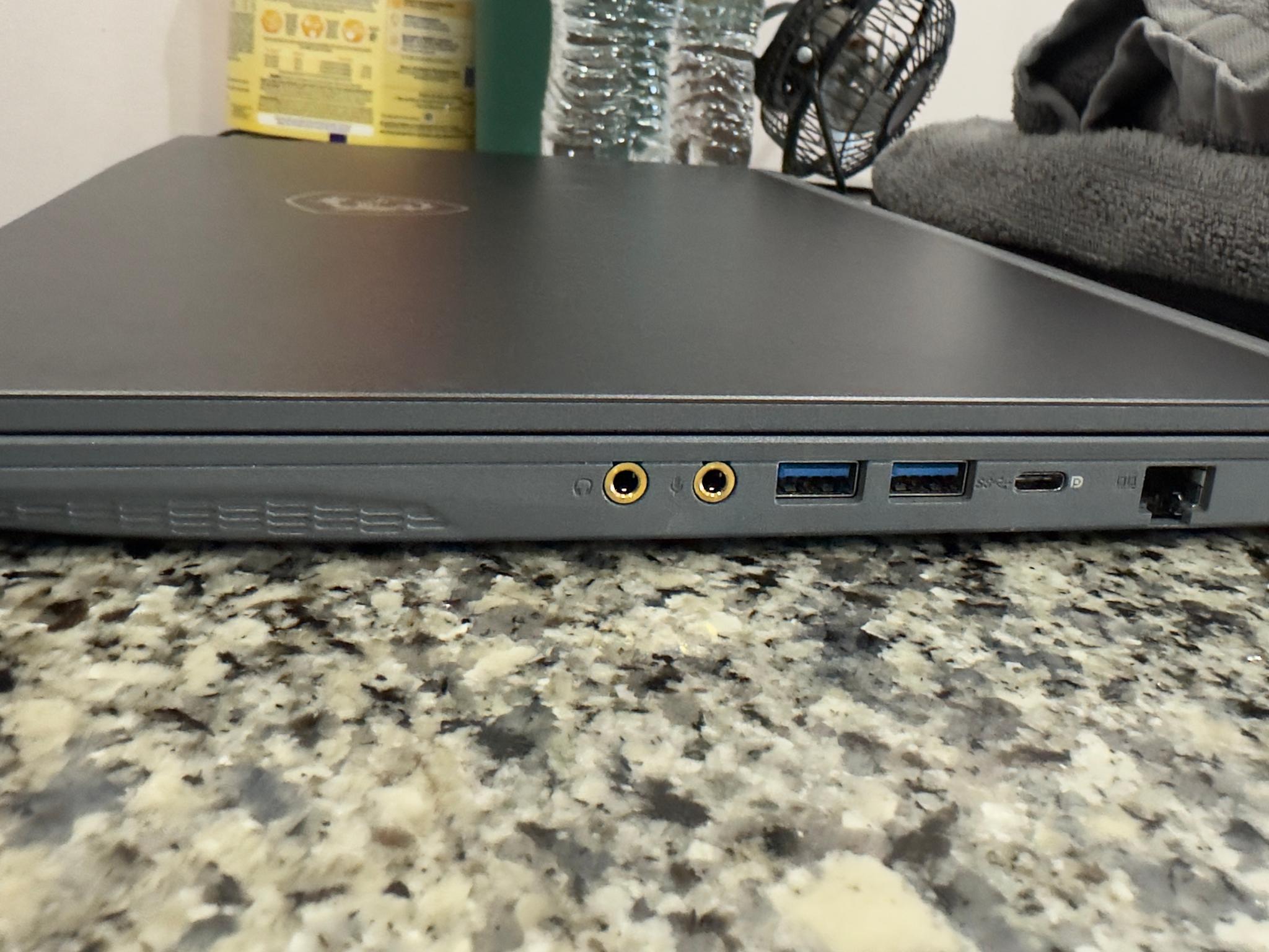 THIN 15 B13VE RTX 4050