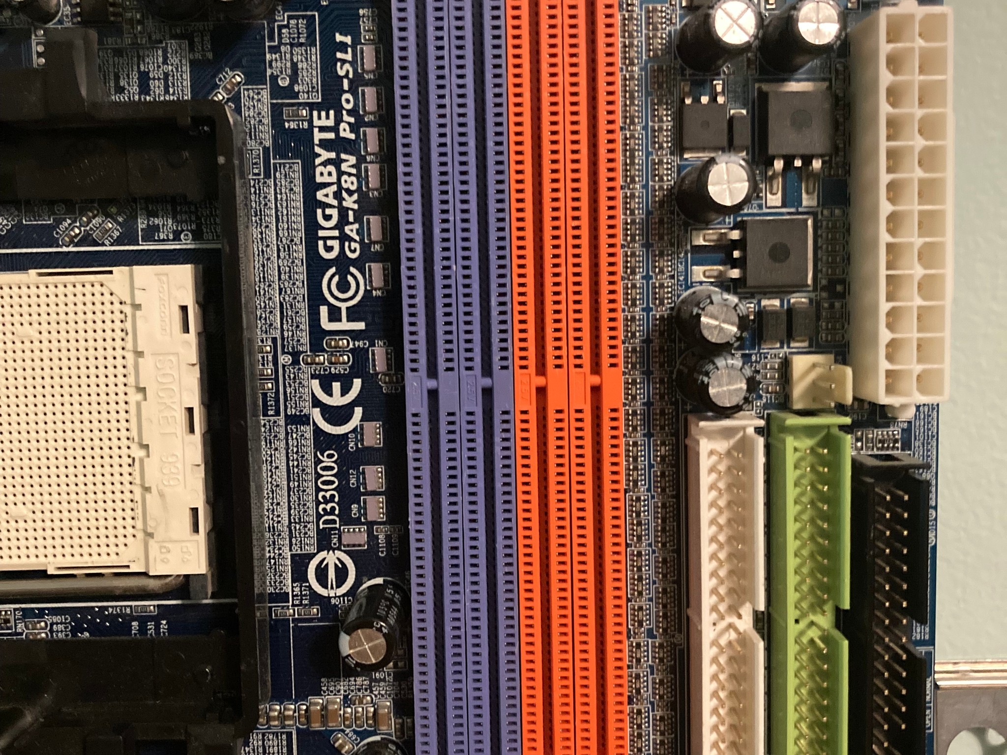 Retro Motherboard: Gigabyte GA-K8N Pro-SLI
