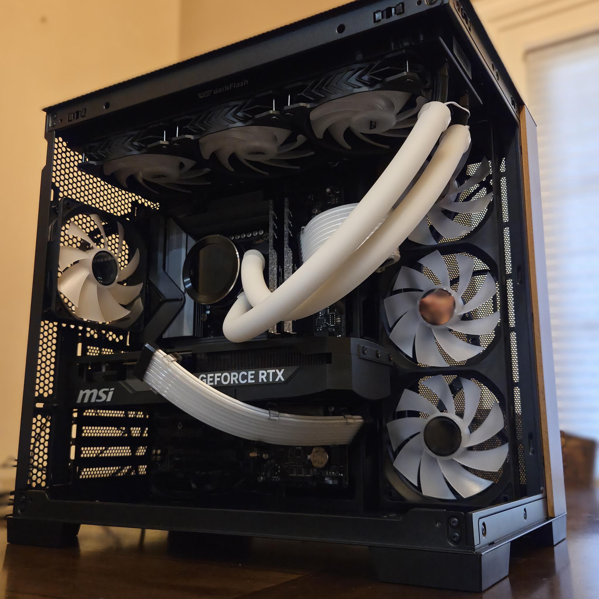 Onyxia!🐉 265F|5070|DDR5-32GB|1TB|Temp Display