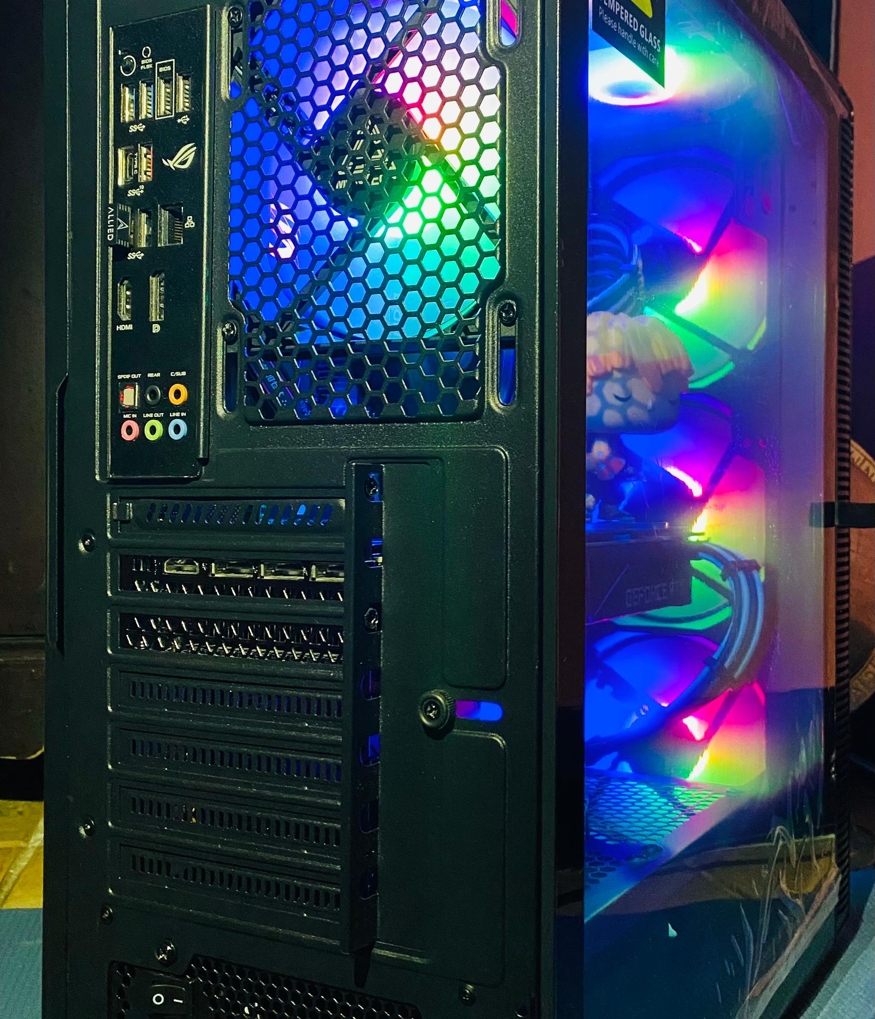 RTX3060TI| Ryzen 7| B550-F Asus Rog Strix| 1TB NVMe| 16GB (2x8gb)DDR4 Vengeance RAM| Windows 11 Home