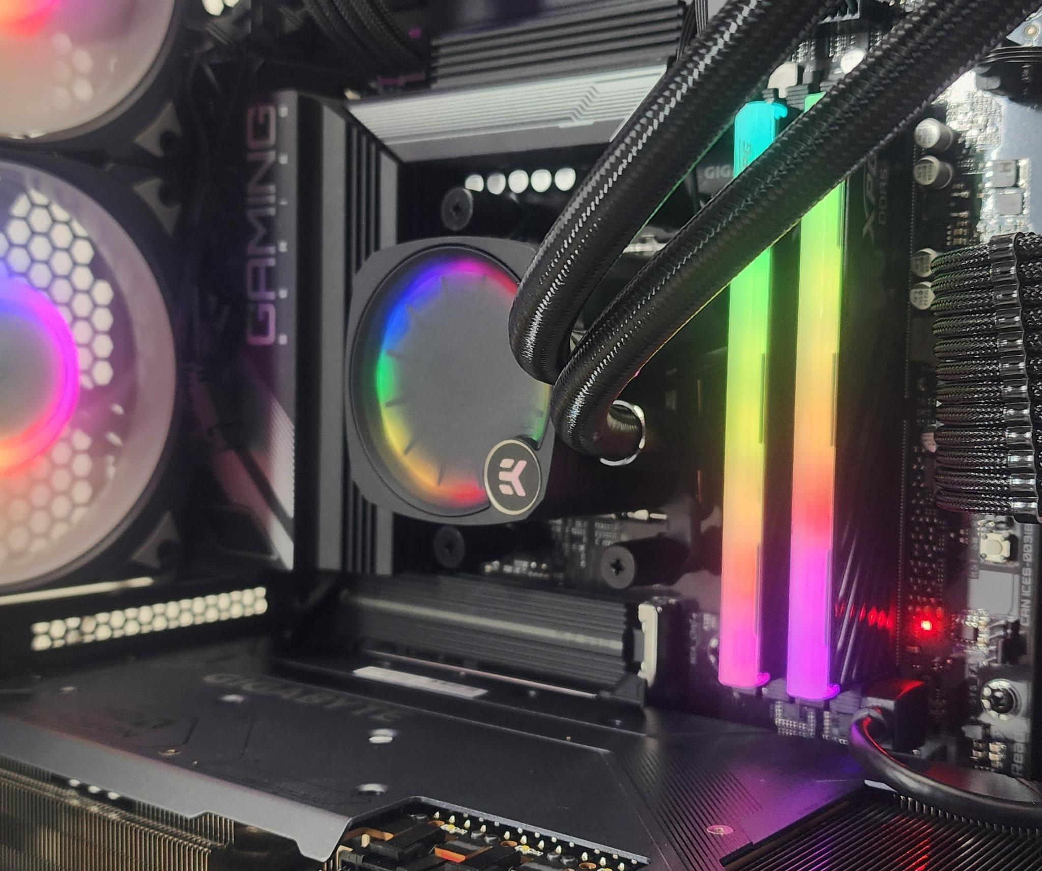 Gaming PC Ryzen 7 9800X3D 32GB RAM 2TB SSD RX 7900 XTX 24GB Windows 11 Computer