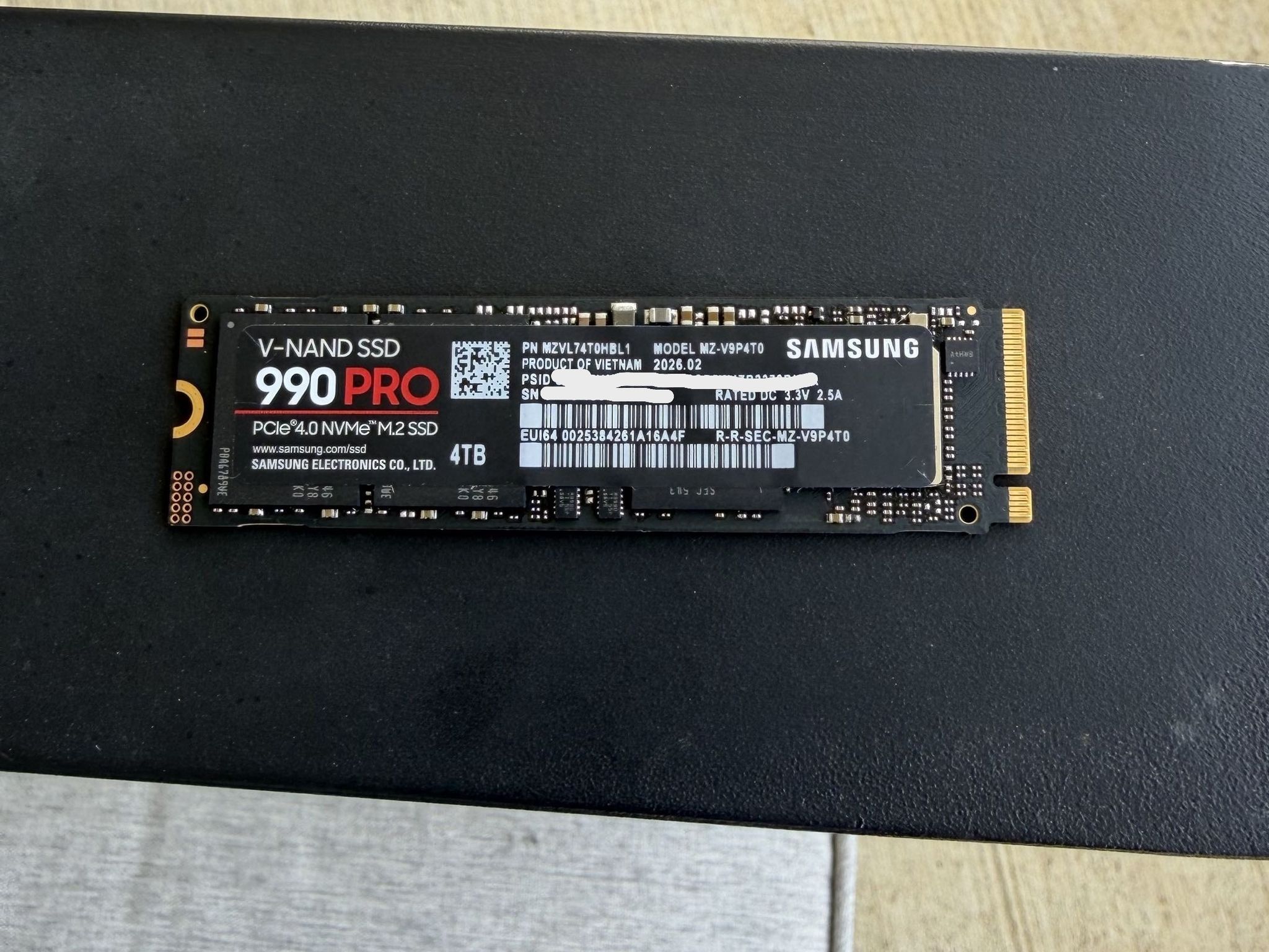 Samsung 990 PRO 4TB PCIe 4.0 NVMe M.2 SSD (MZ-V9P4T0)