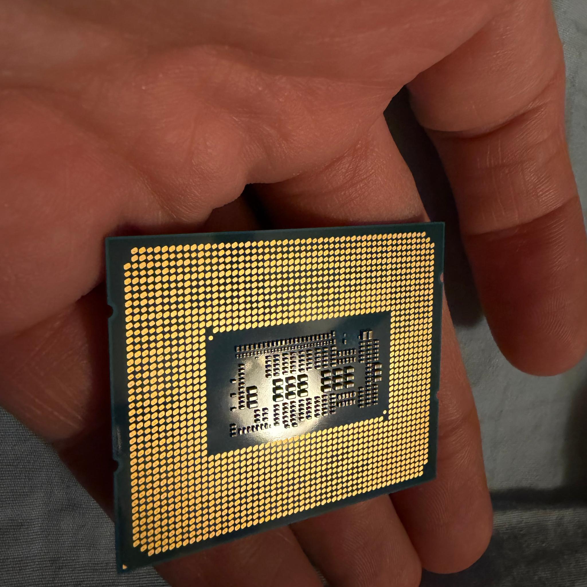 Intel Core i5-12600KF