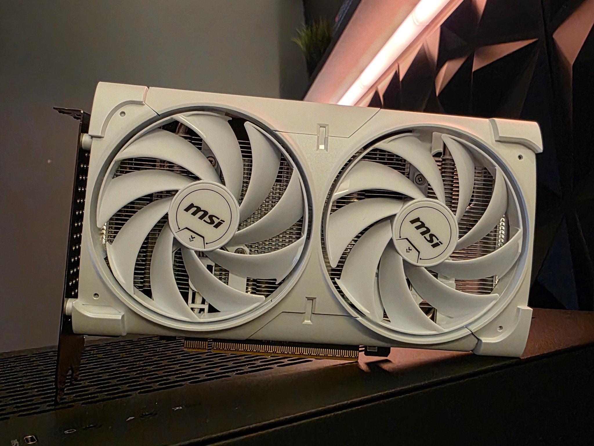RTX 5060 + RYZEN 5 5600X PC