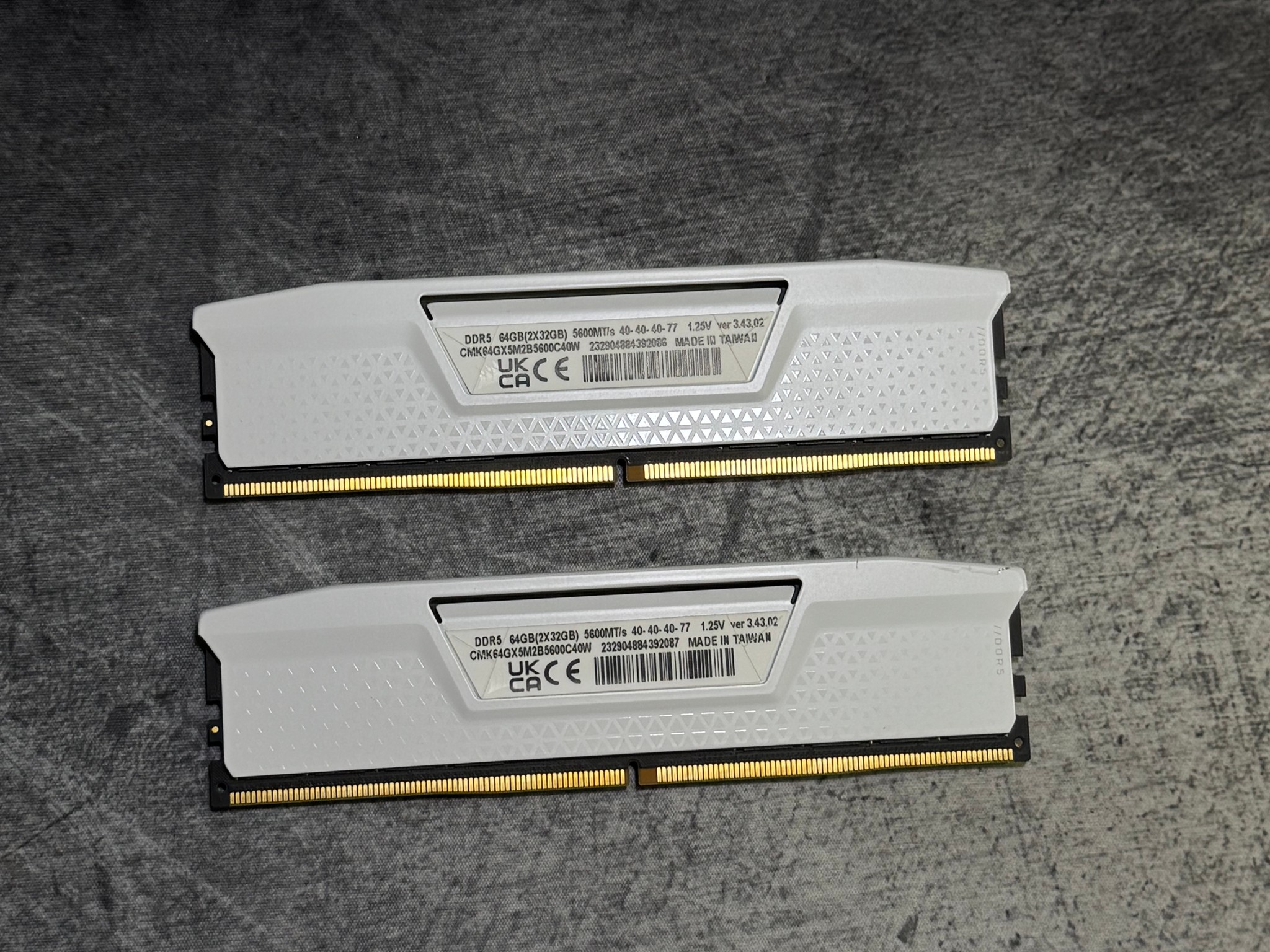 White DDR5 64GB (2x32) 5600MHz Small Form Factor